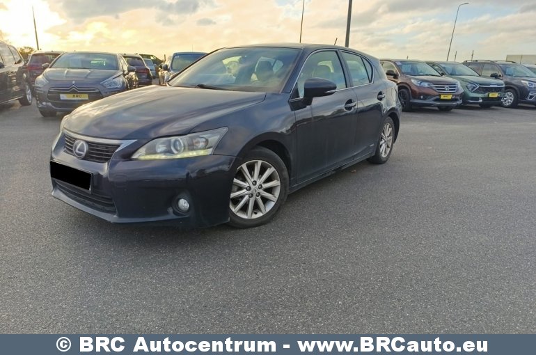 Lexus CT, 2012