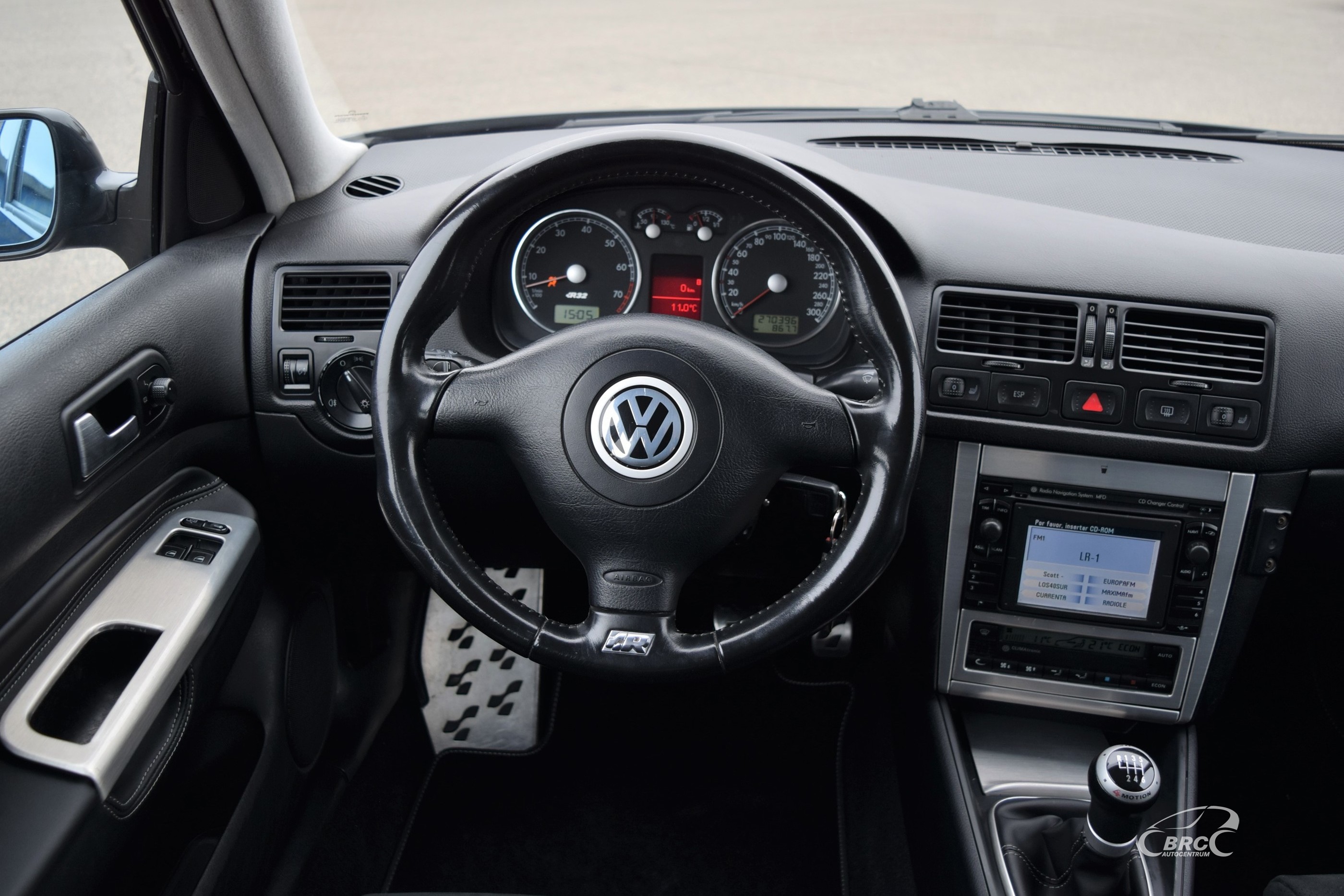 Volkswagen Golf R32 4Motion M/T 