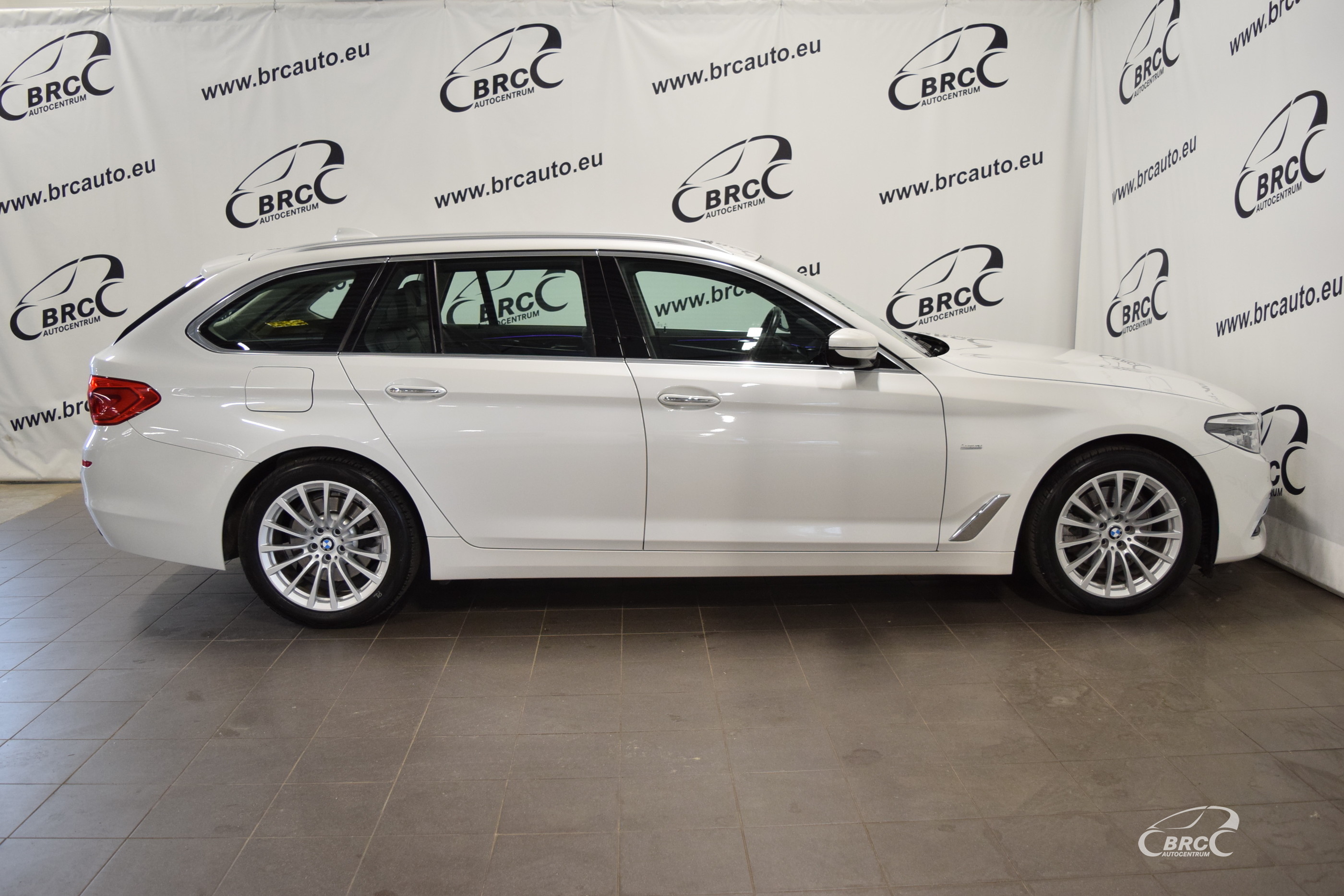 BMW 520 D Touring Luxury Line A/T