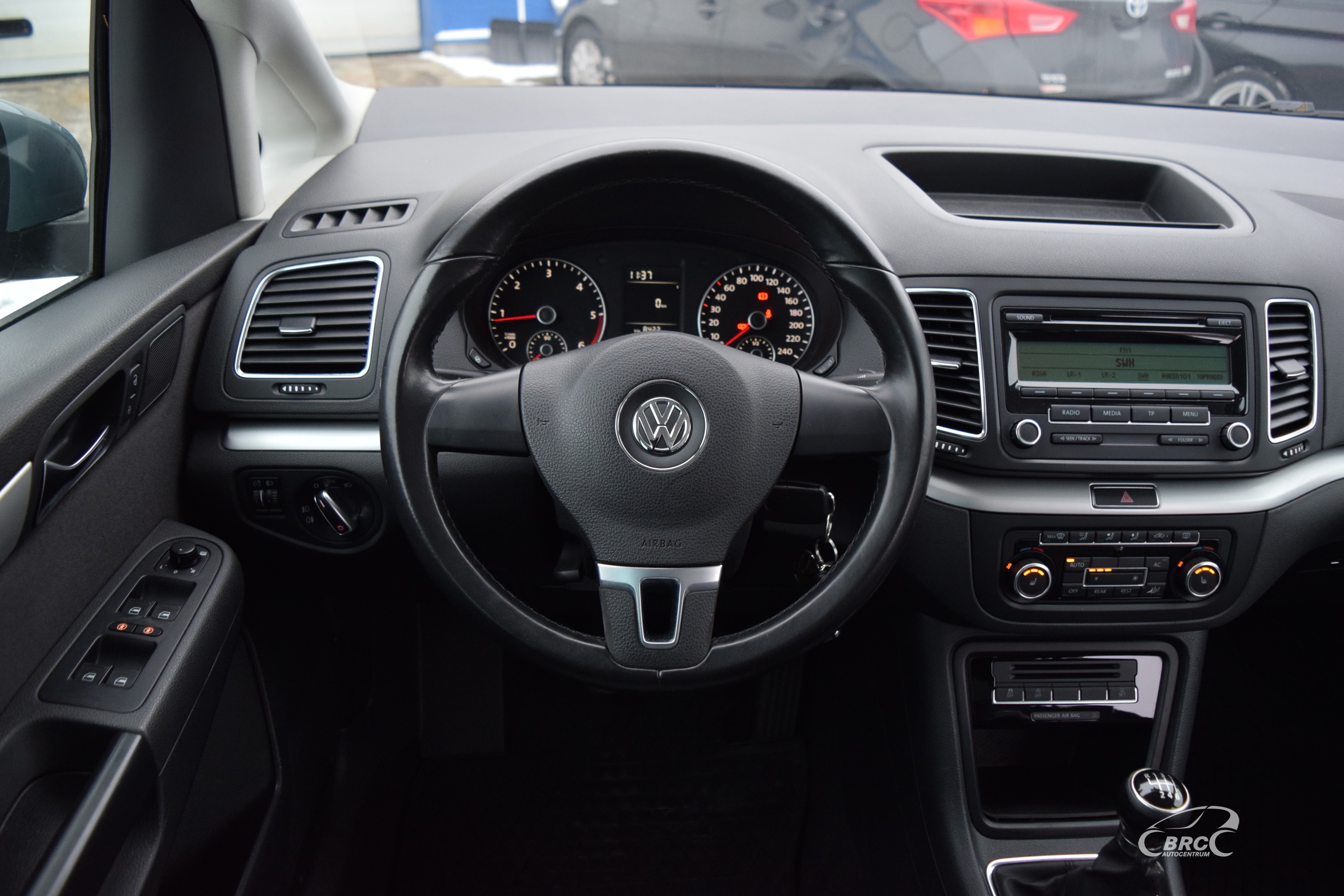 Volkswagen Sharan TDi Bluemotion M/T 7 seats