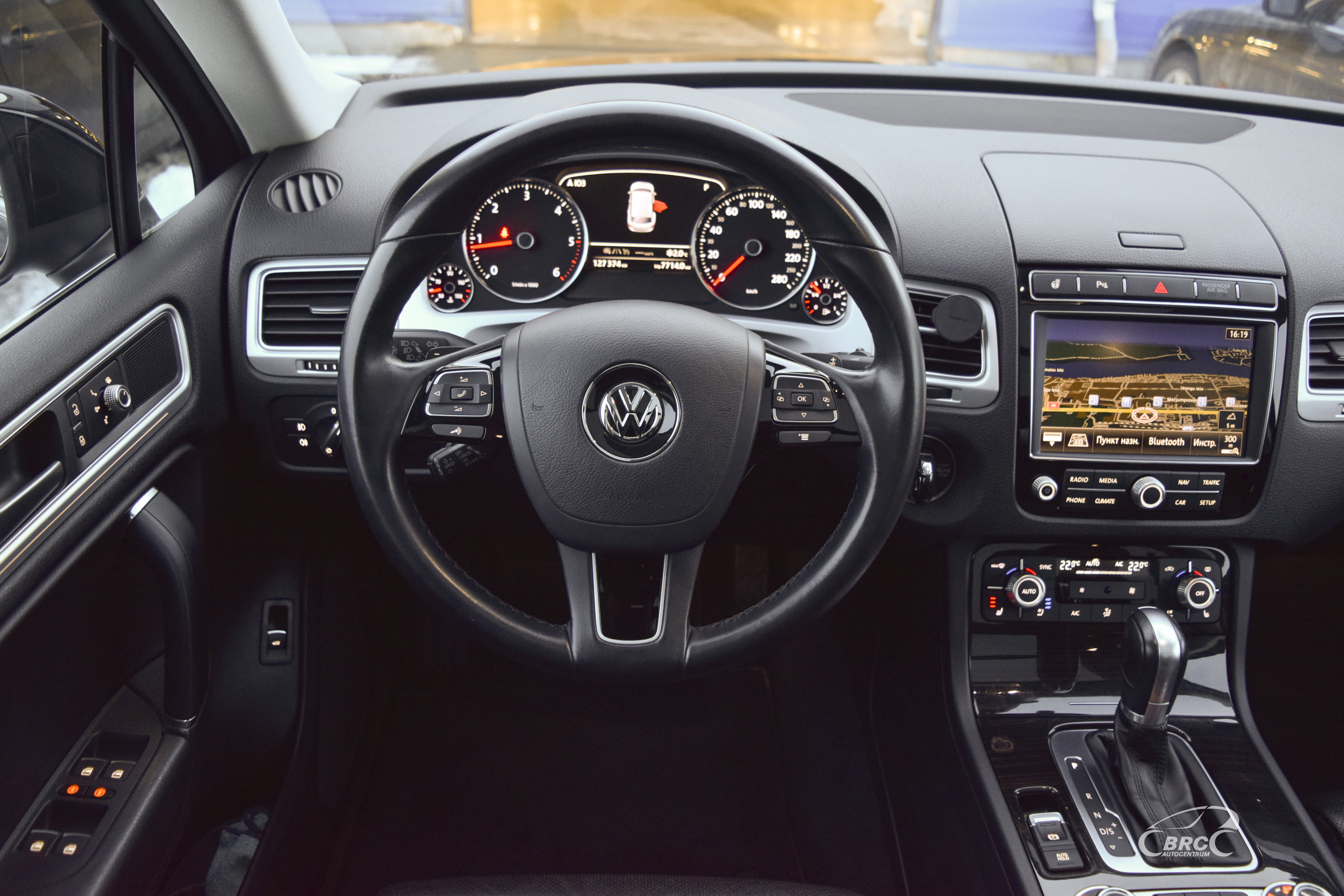 Volkswagen Touareg V6 A/T