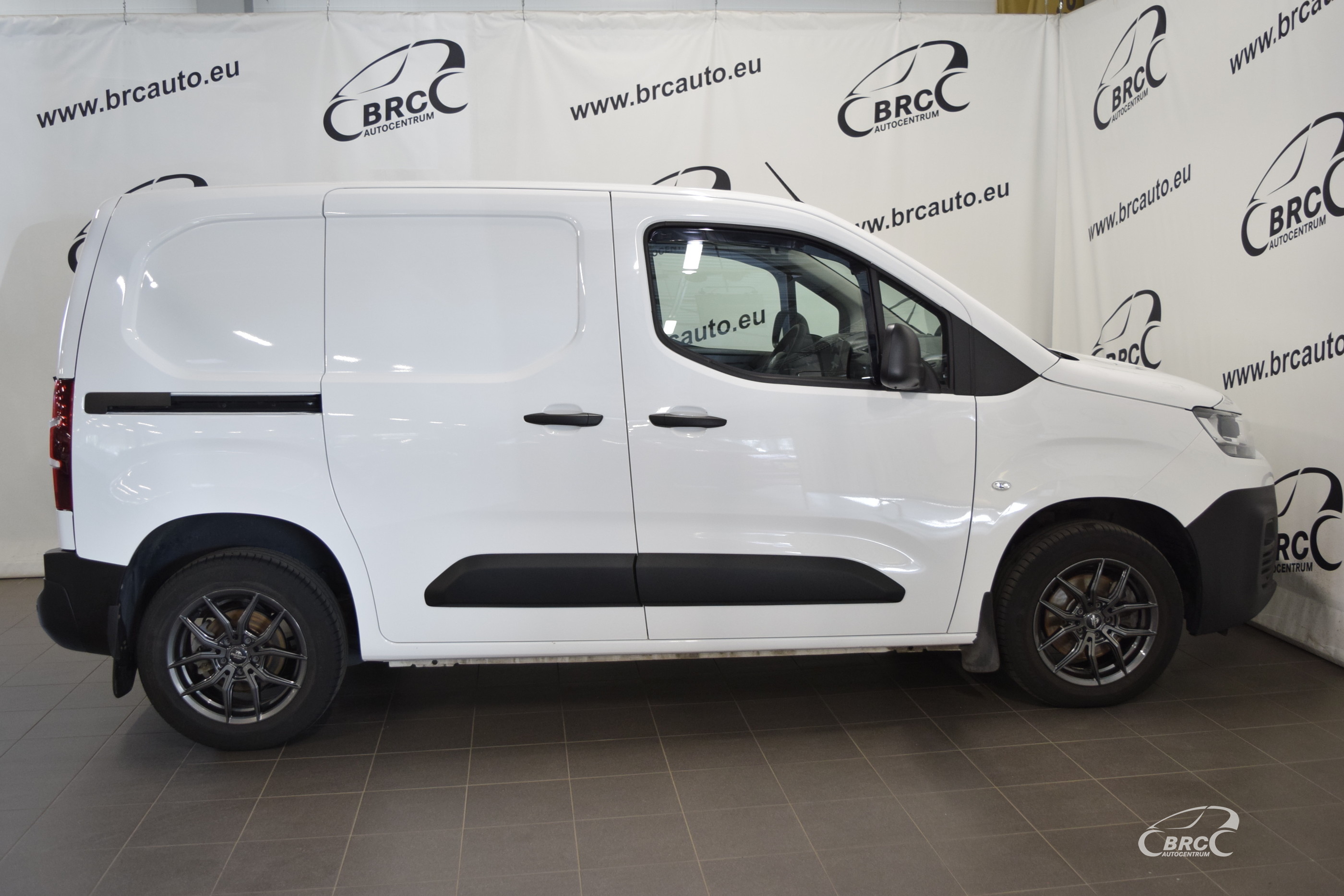 Citroen Berlingo M/T