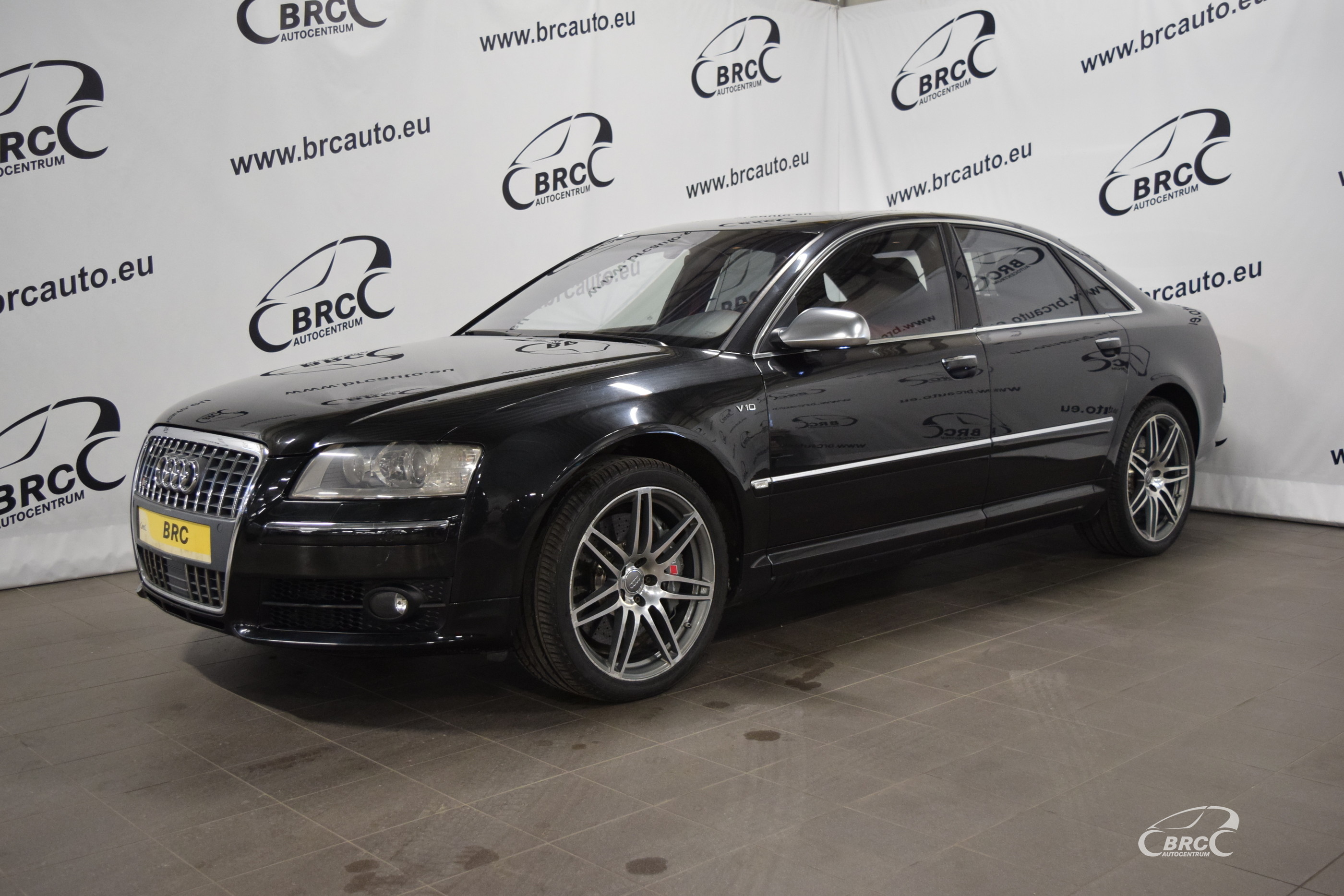 Audi s8 v10