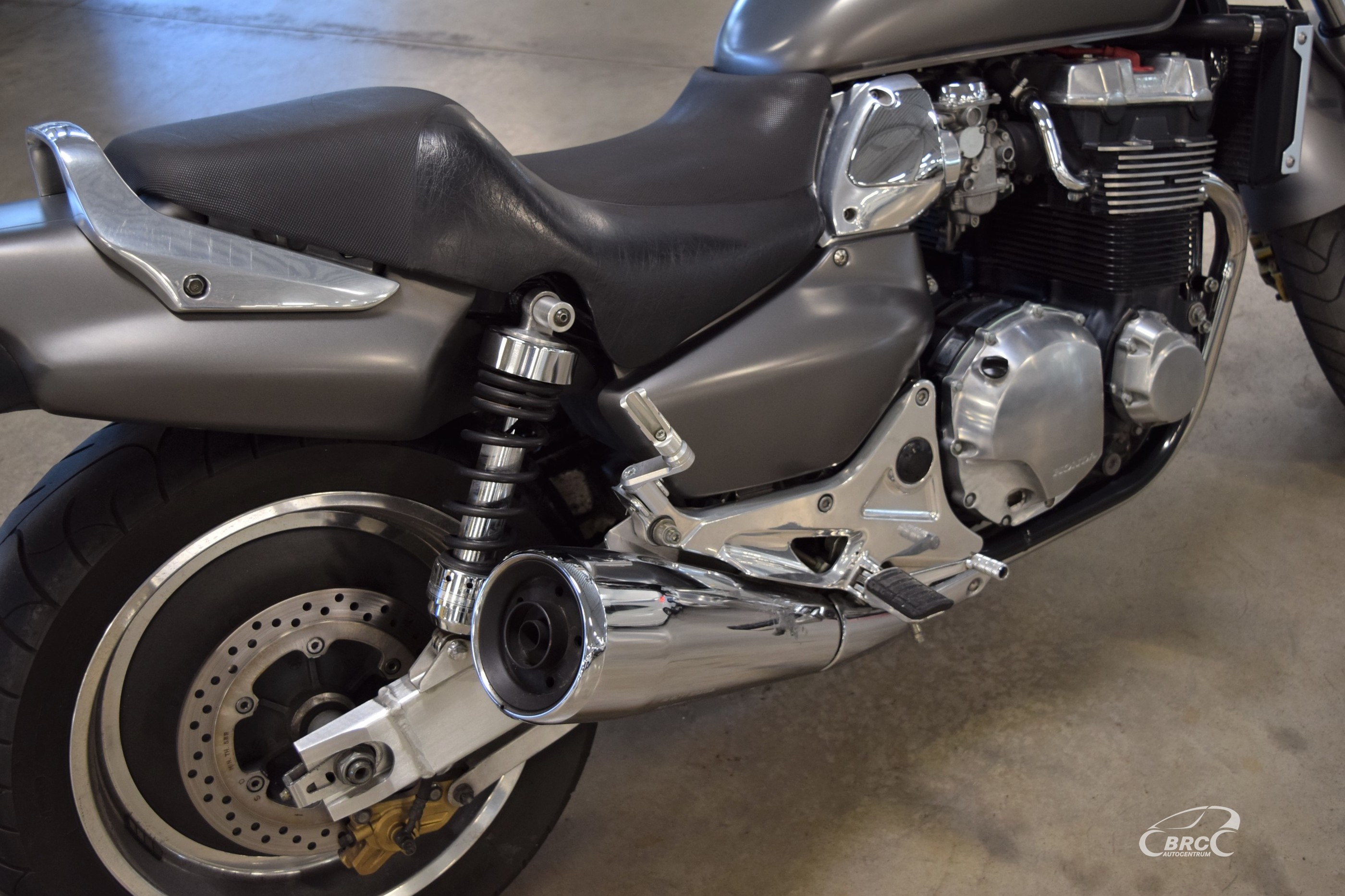 cb1300x4