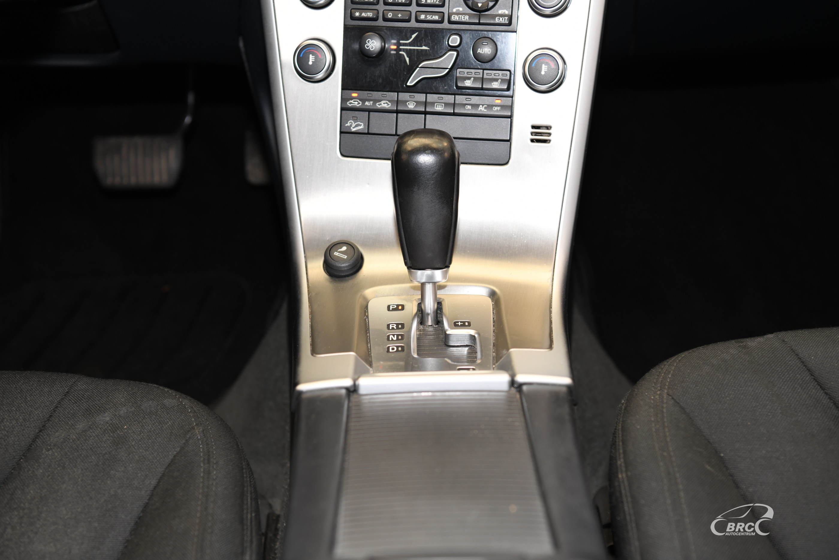 Volvo XC 60 2.4 D AWD Automatas