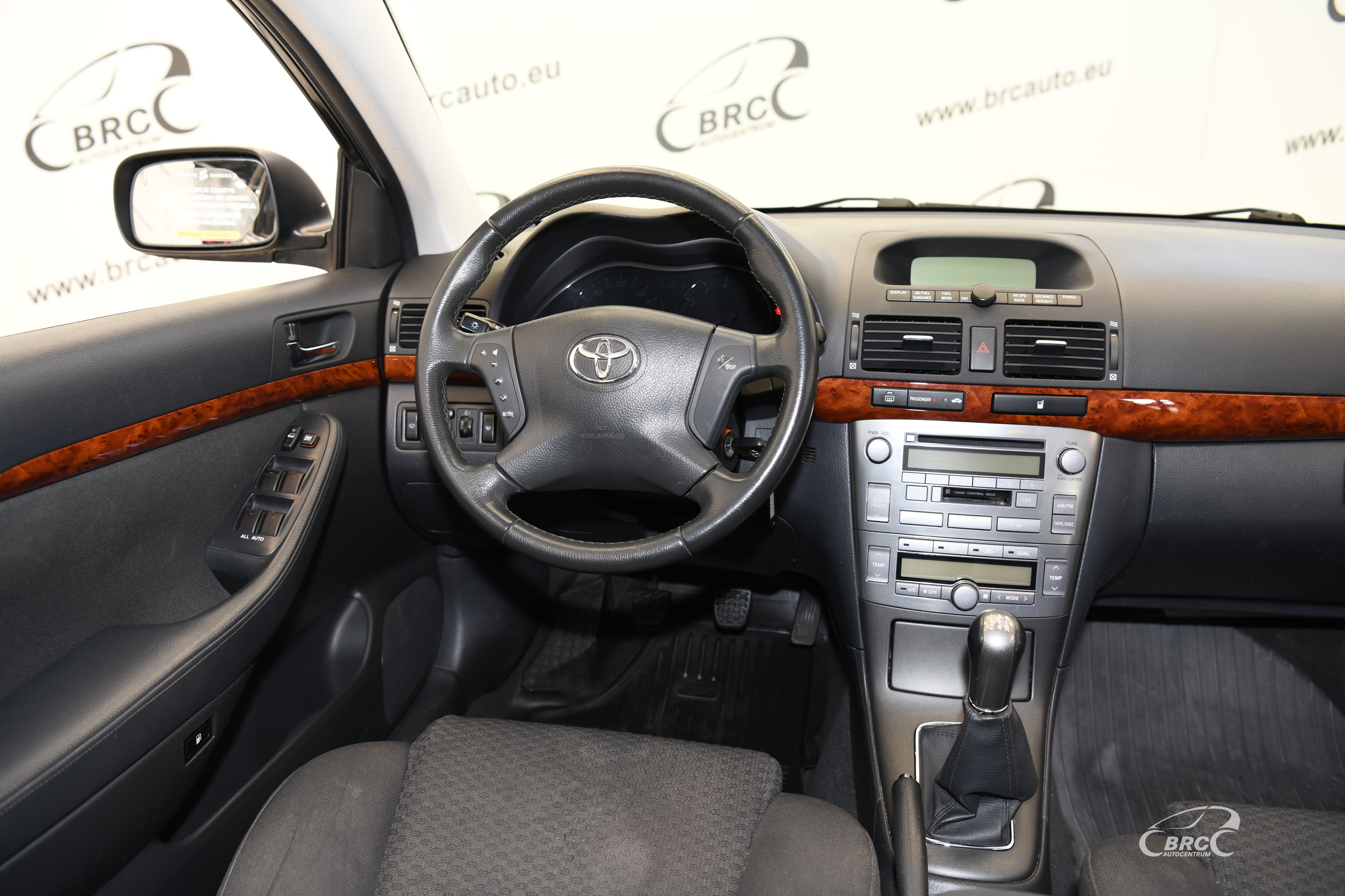 Toyota Avensis 2.0 VVT-i Linea Sol
