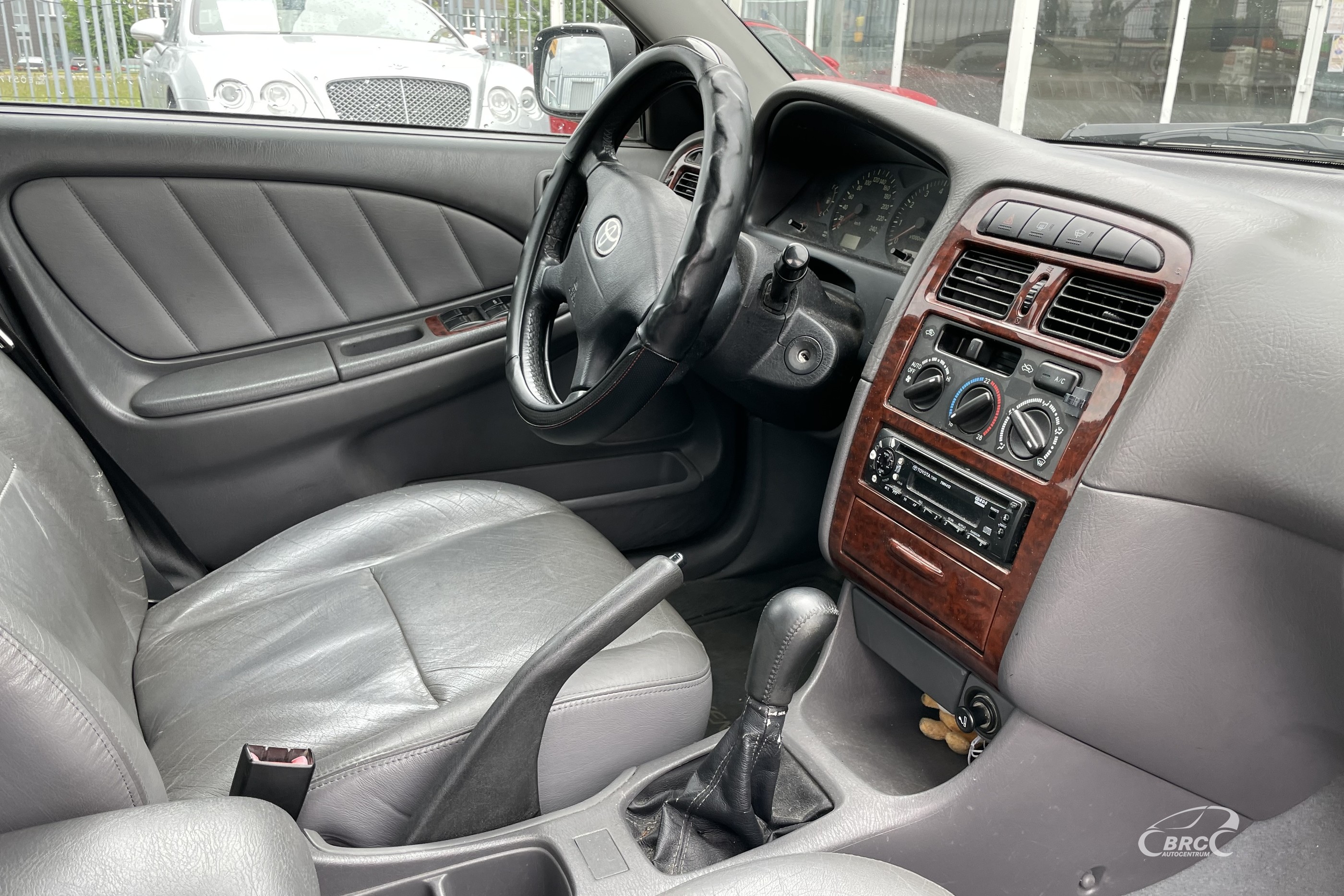 Toyota Avensis 2.0 16V