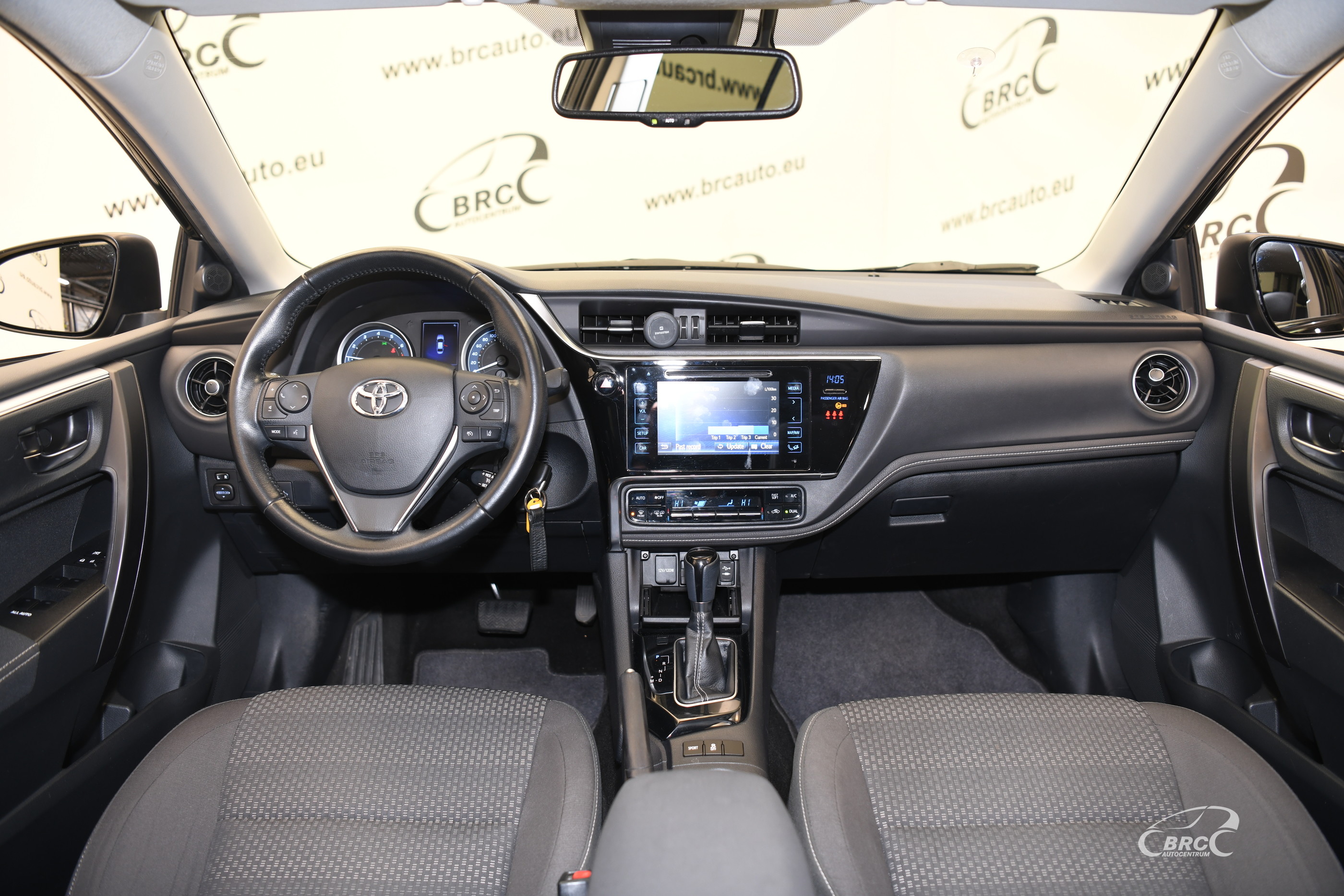 Toyota Corolla 1.6 VVT-i Active Automatas