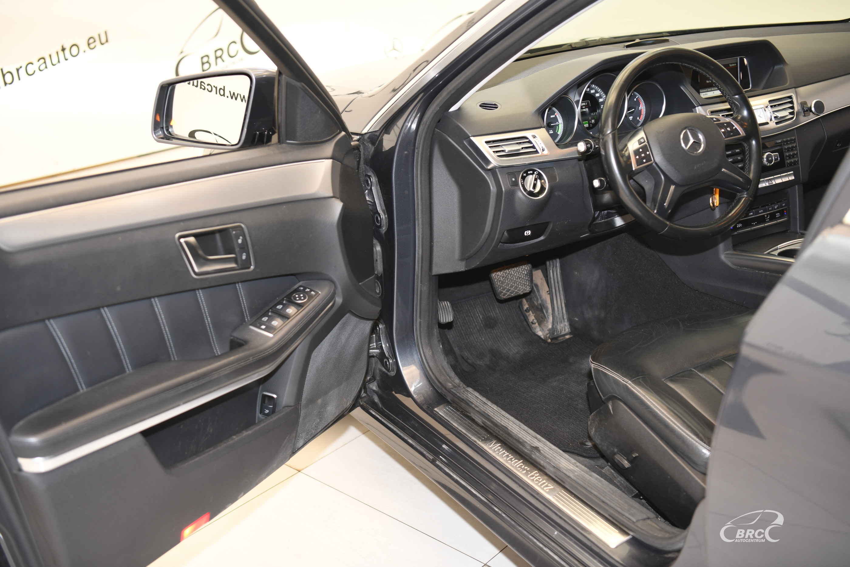 Mercedes-Benz E 300 T CDI Bluetec Hybrid Automatas
