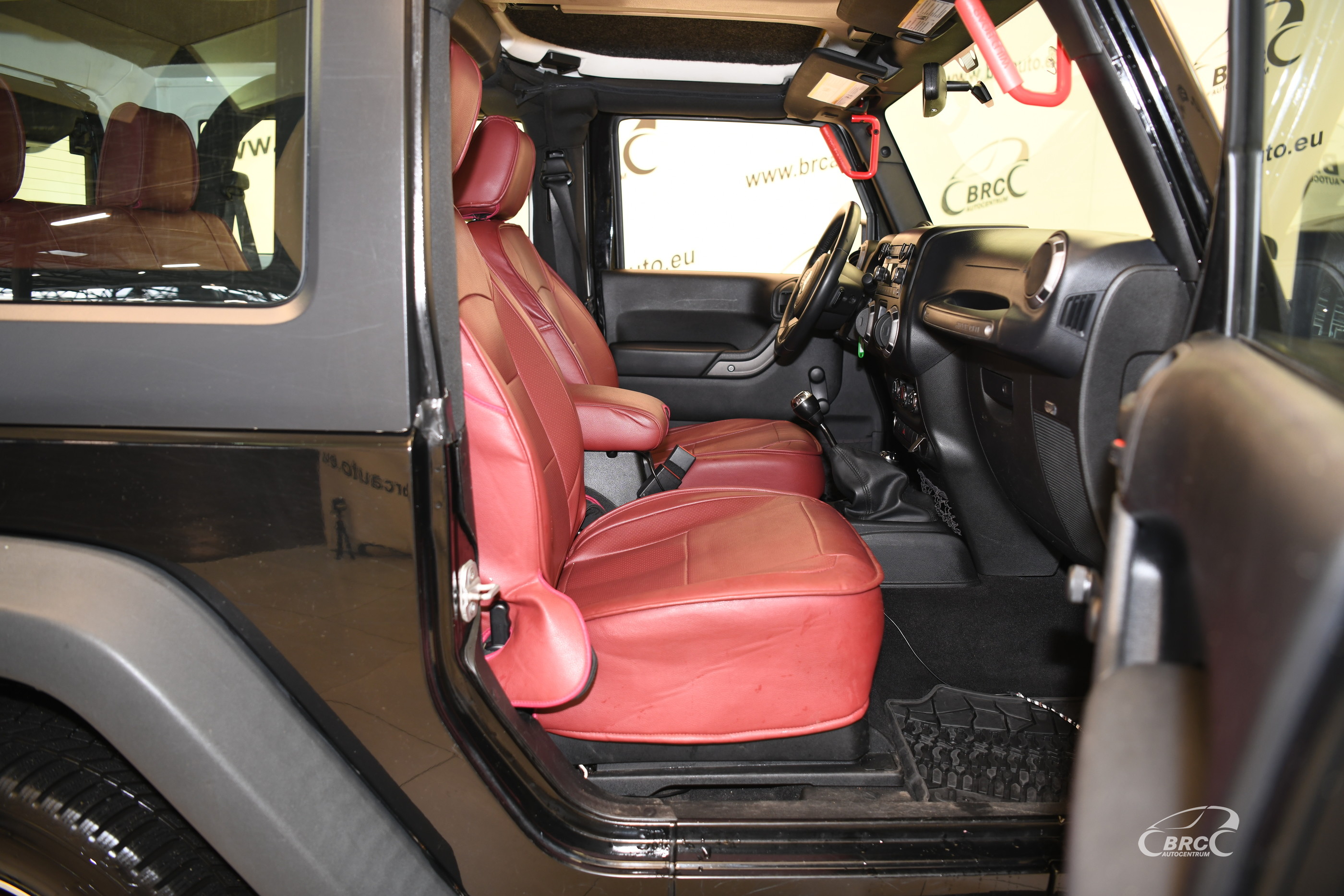 Jeep Wrangler  V6 AWD Sport | BRC Autocentrum