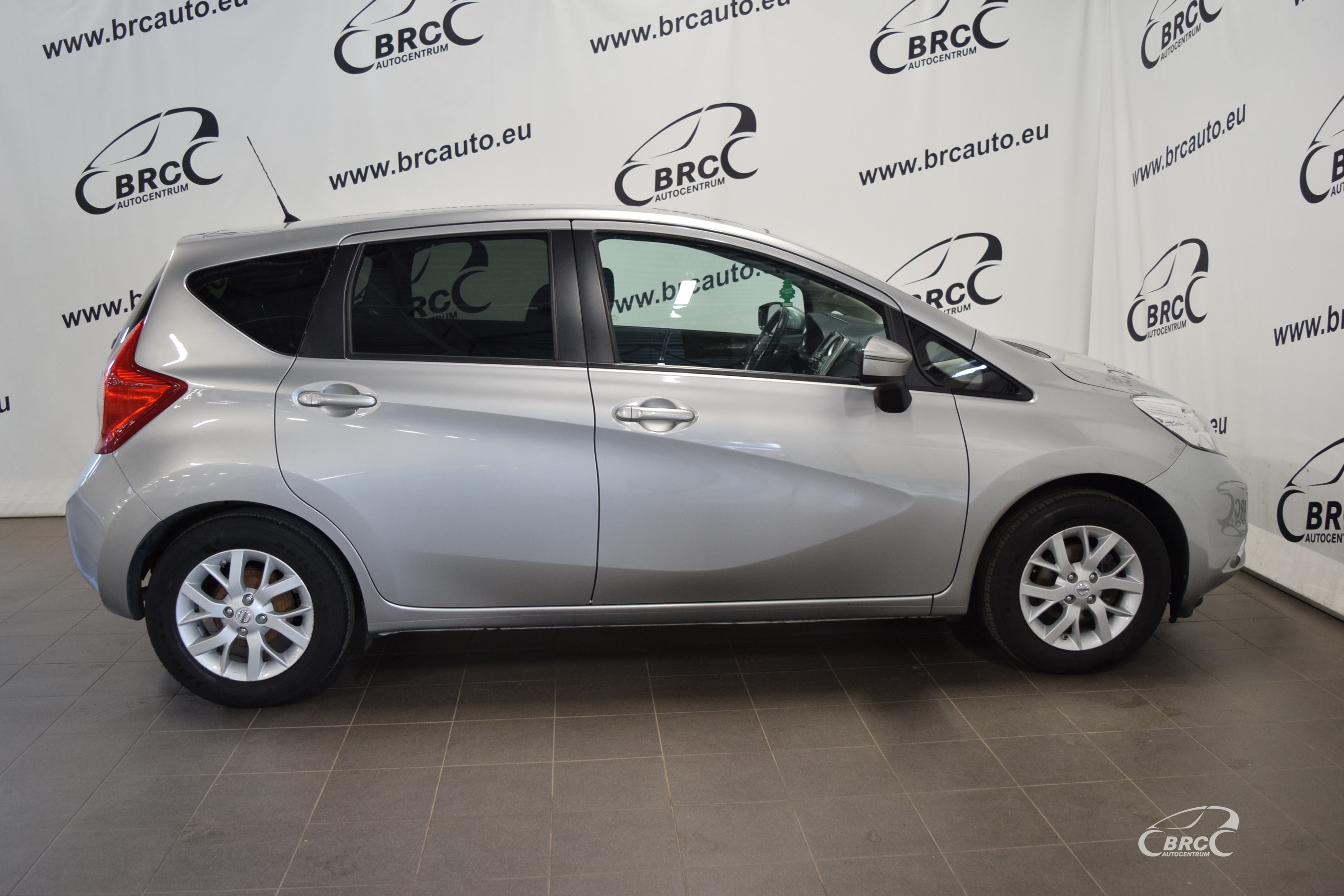 Nissan Note M/T
