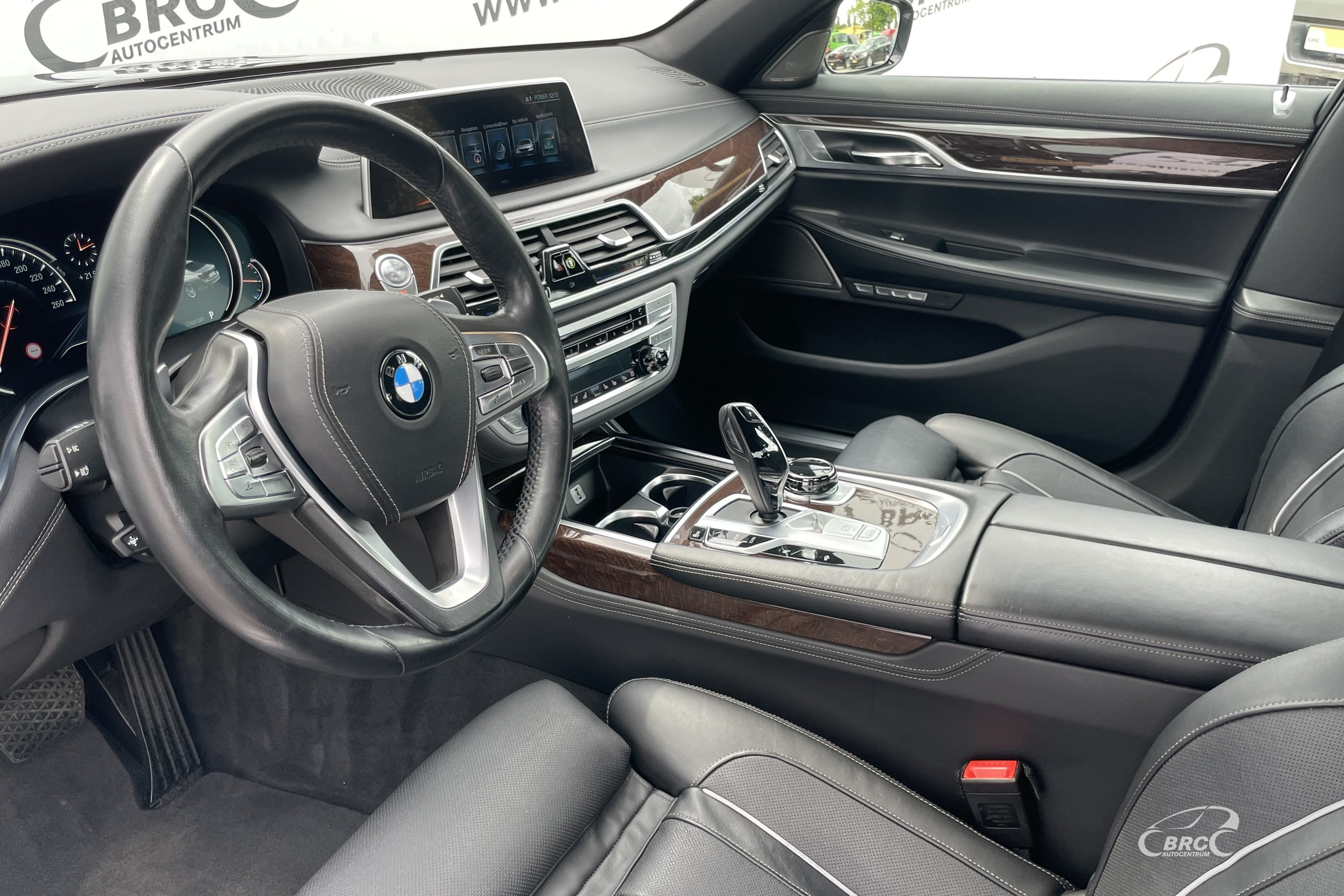 BMW 750 Li xDrive Automatas