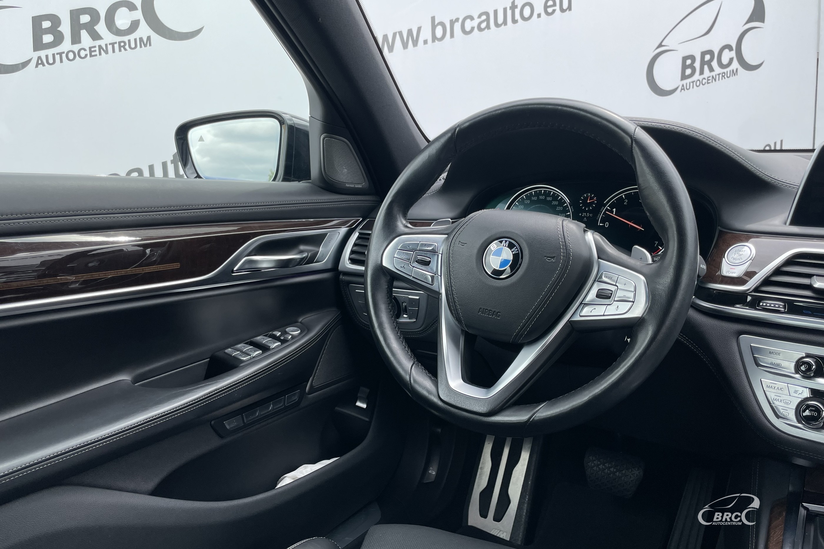 BMW 750 Li xDrive Automatas