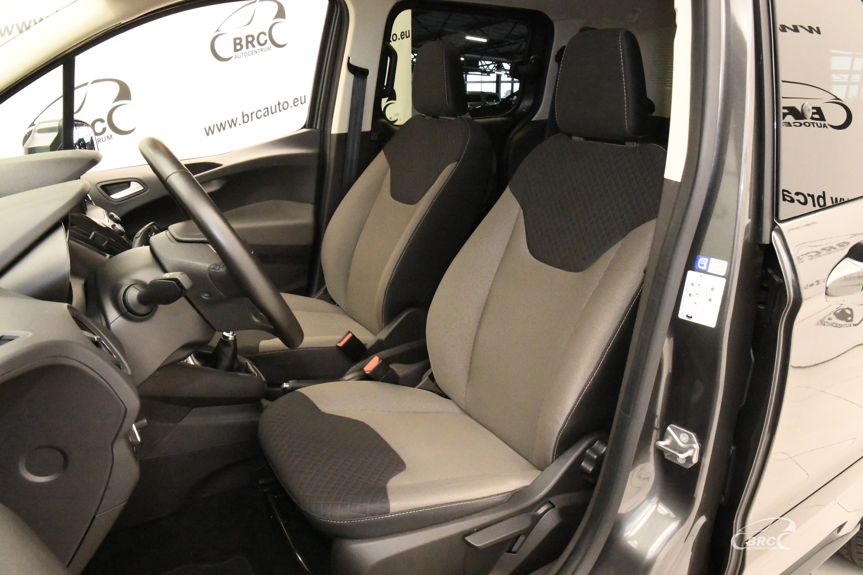 Ford Tourneo Courier 1.0 ECOBOOST 