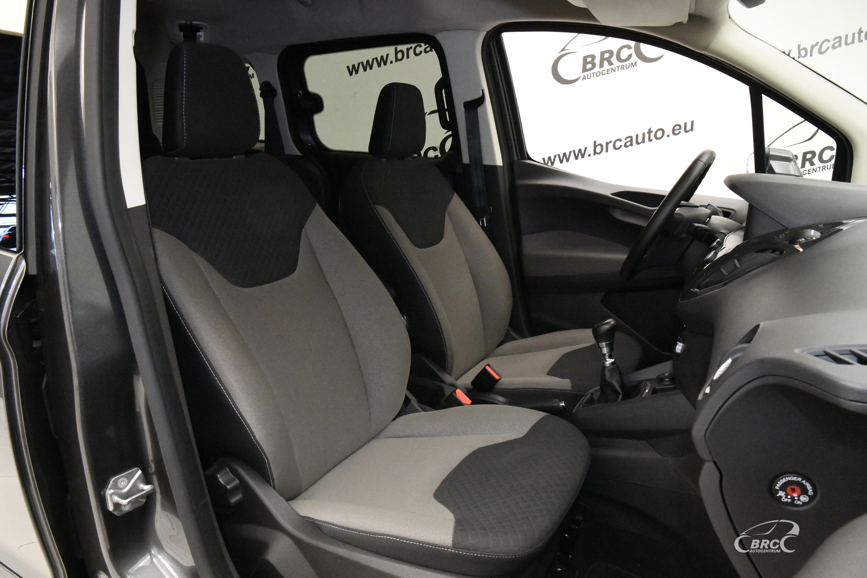 Ford Tourneo Courier 1.0 ECOBOOST 