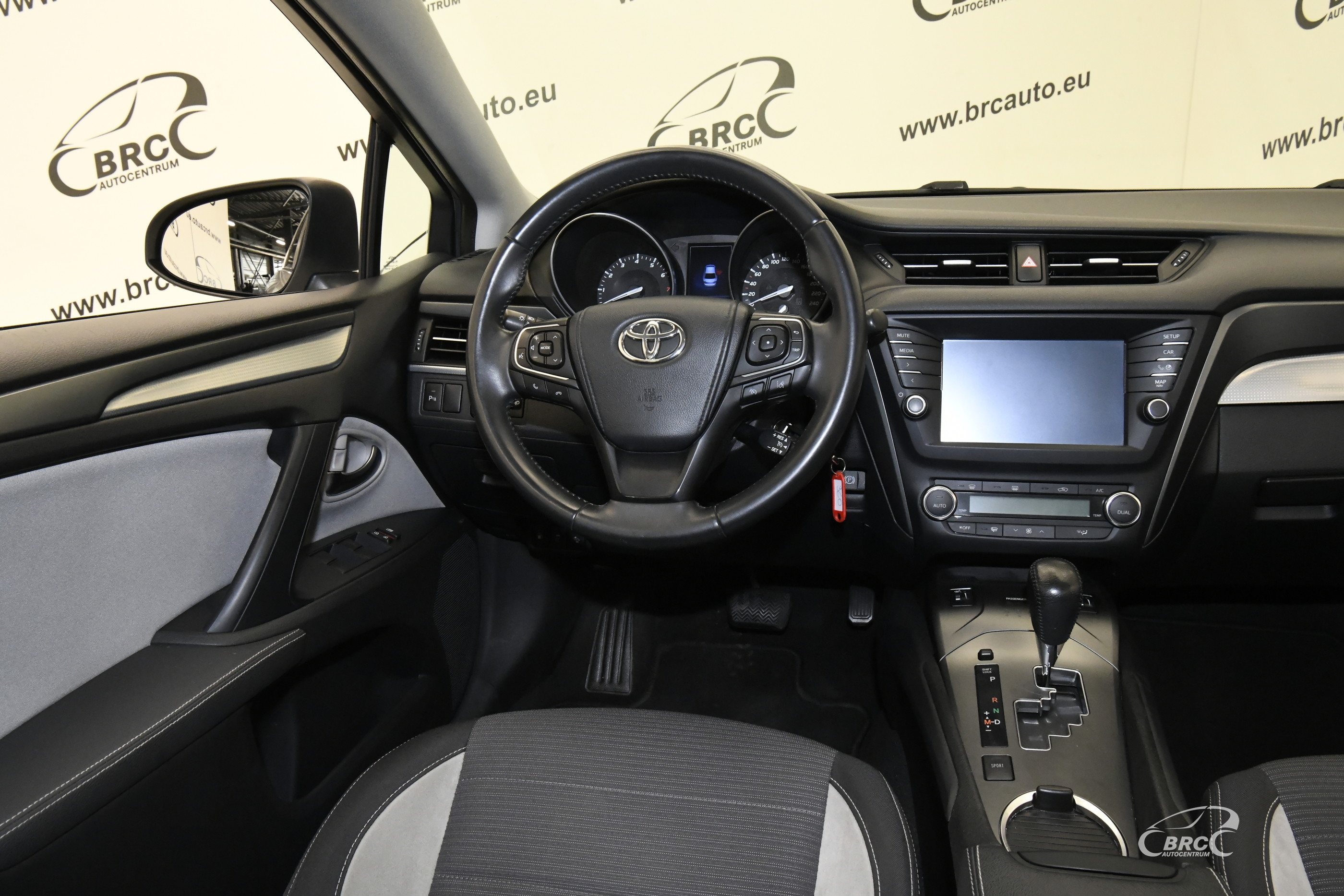 Toyota Avensis 2.0 VVT-i Automatas