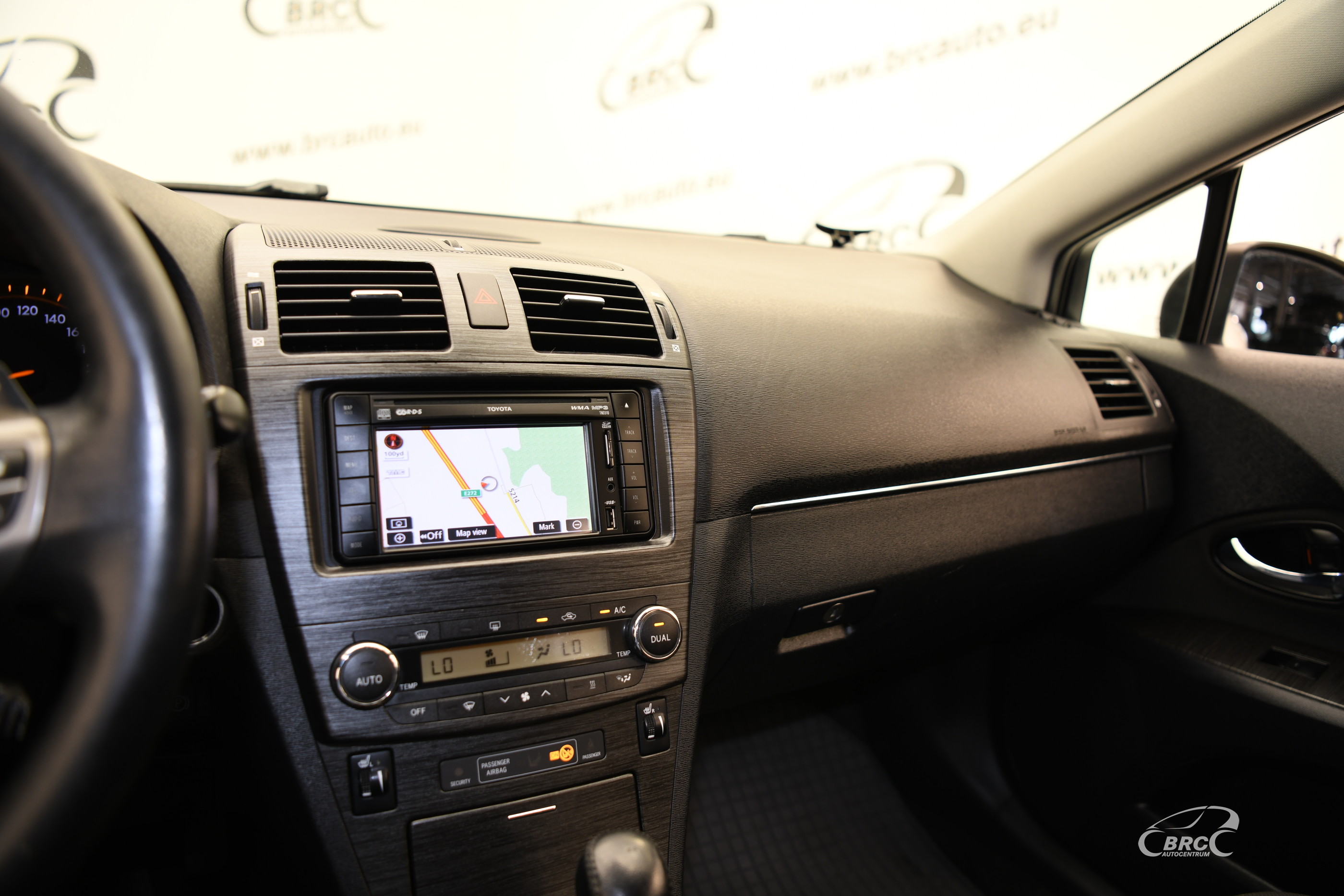 Toyota Avensis 2.2 D-CAT Executive Automatas