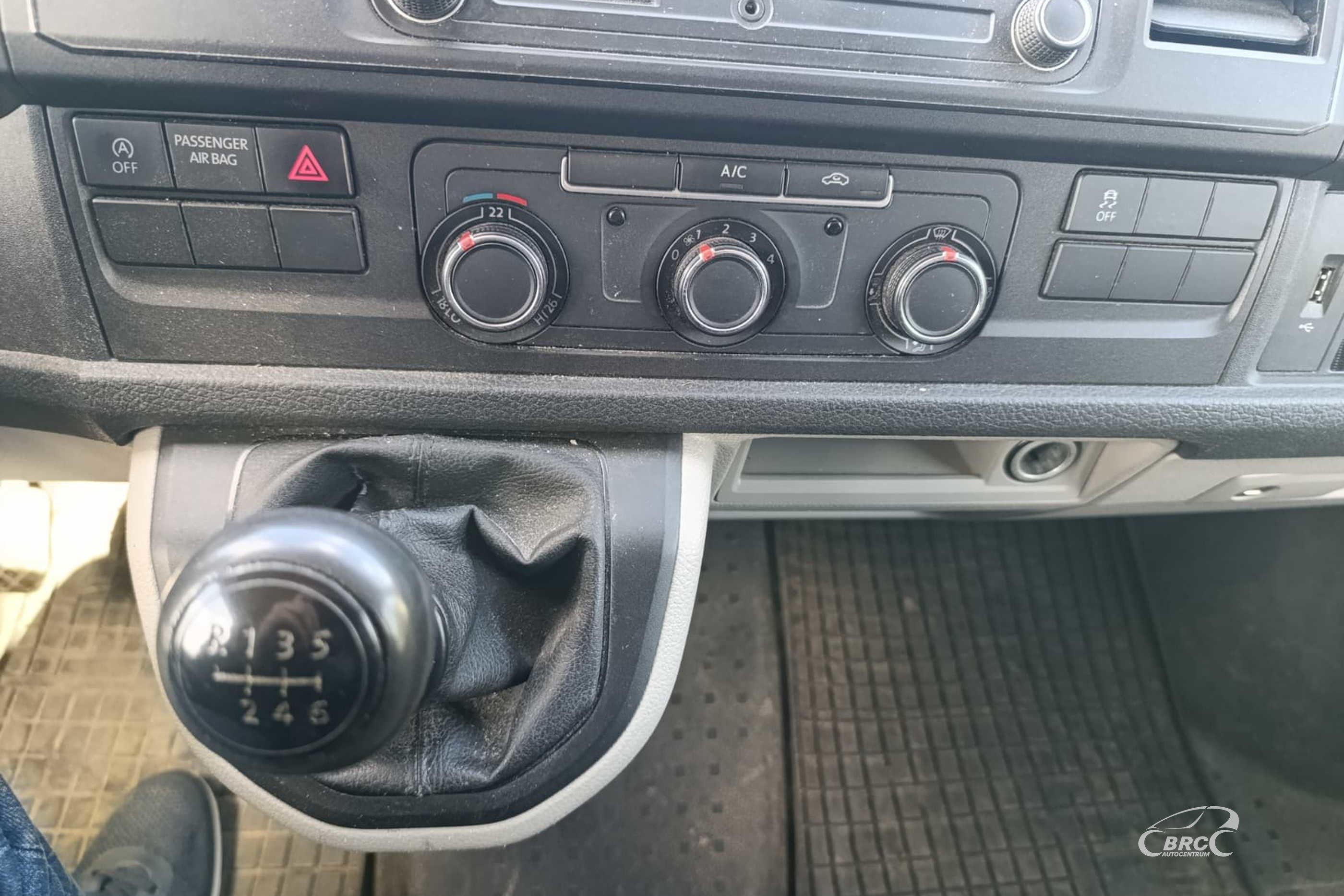 Volkswagen Transporter T6 2.0TDI