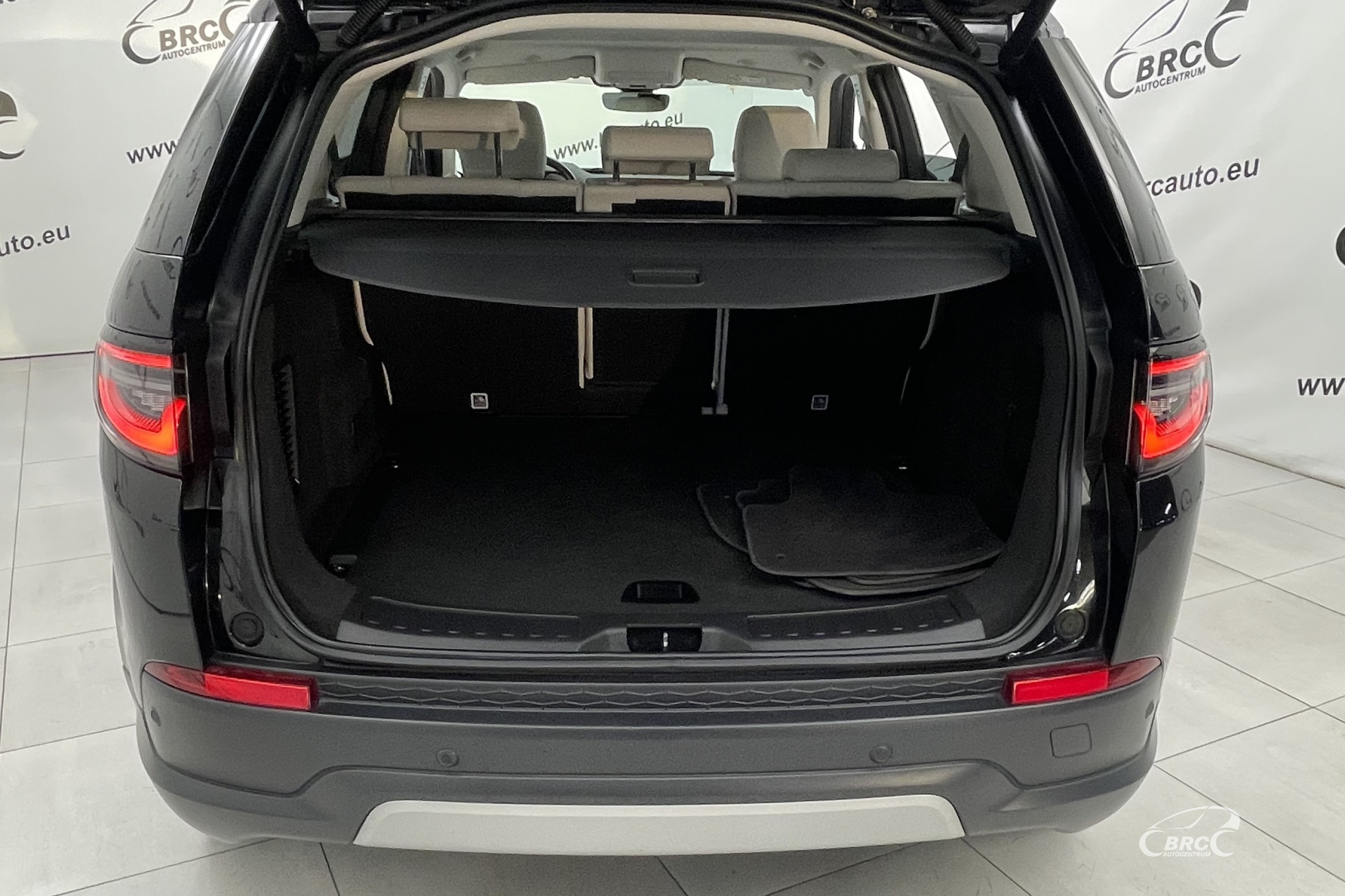 Land Rover Discovery Sport 2.0D AWD Automatas