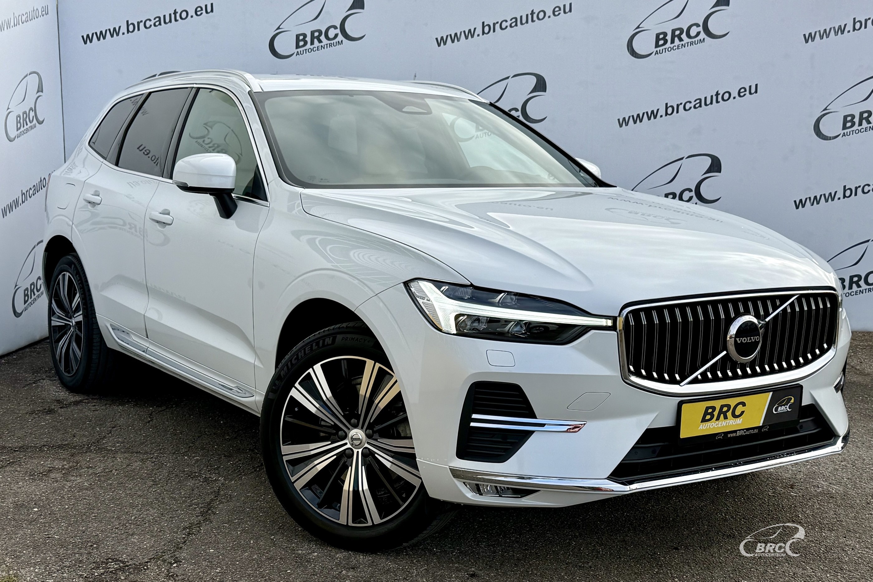 Volvo XC 60 2.0 B5 Mild-Hybrid Automatas
