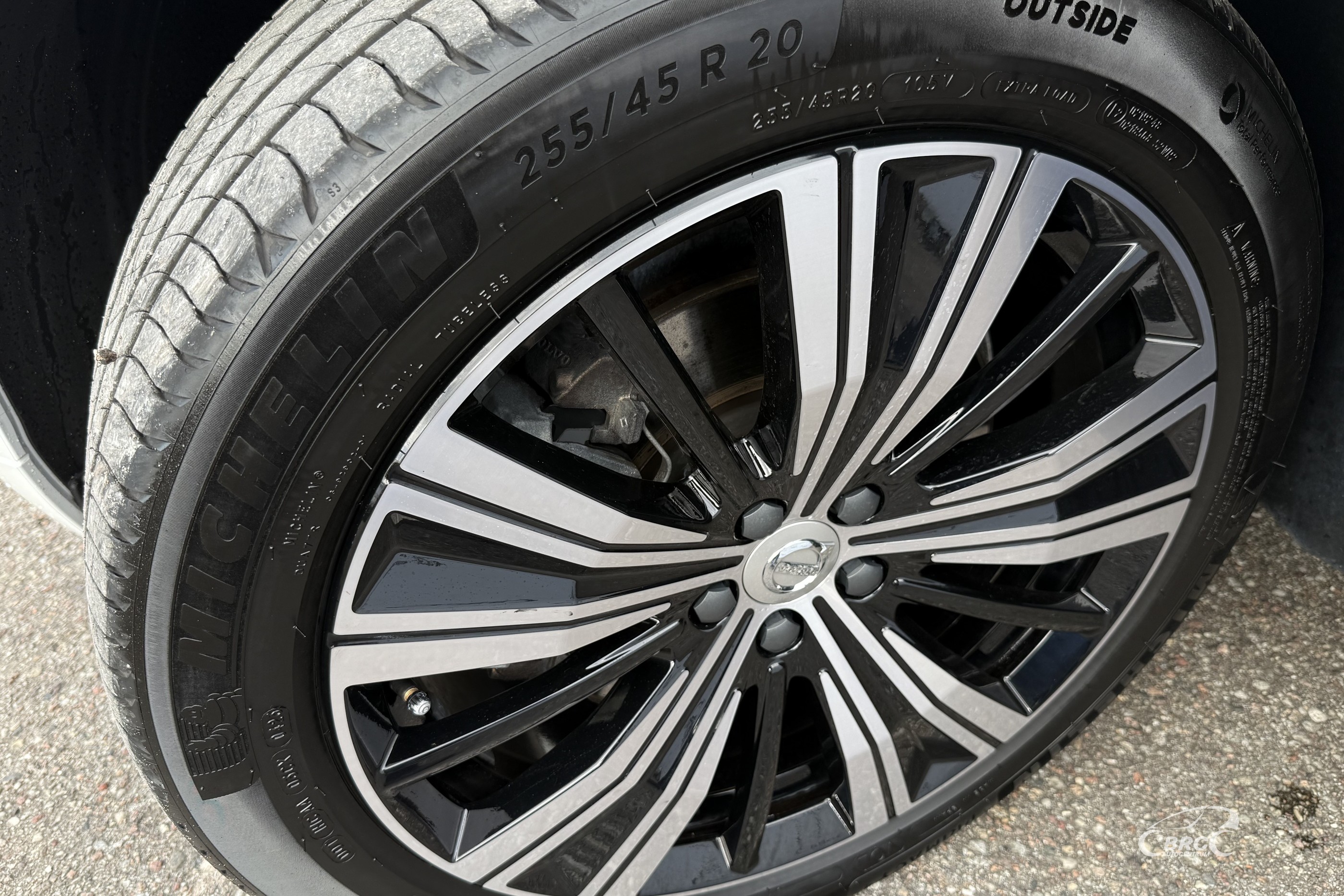 Volvo XC 60 2.0 B5 Mild-Hybrid Automatas