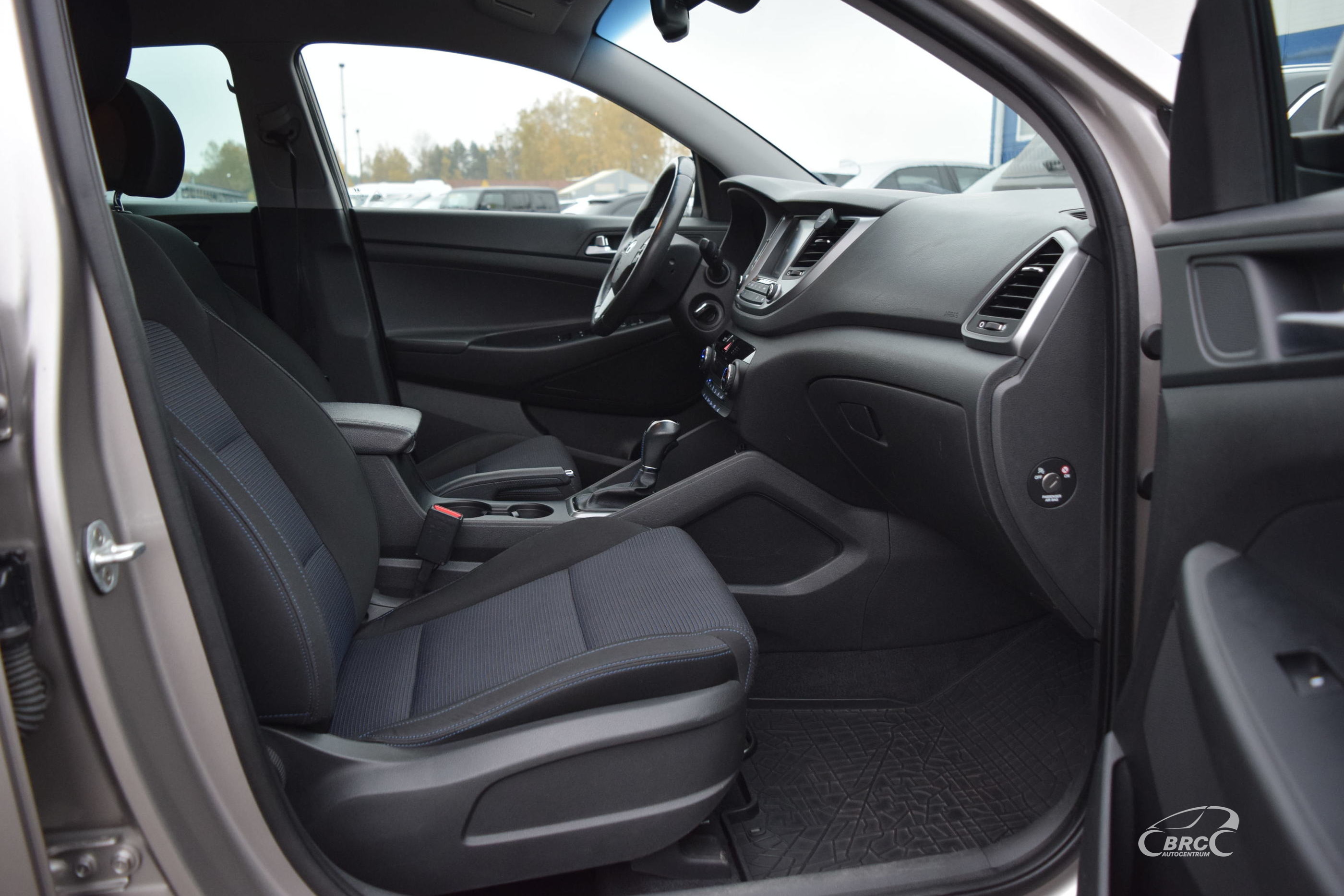 Hyundai Tucson FWD A/T