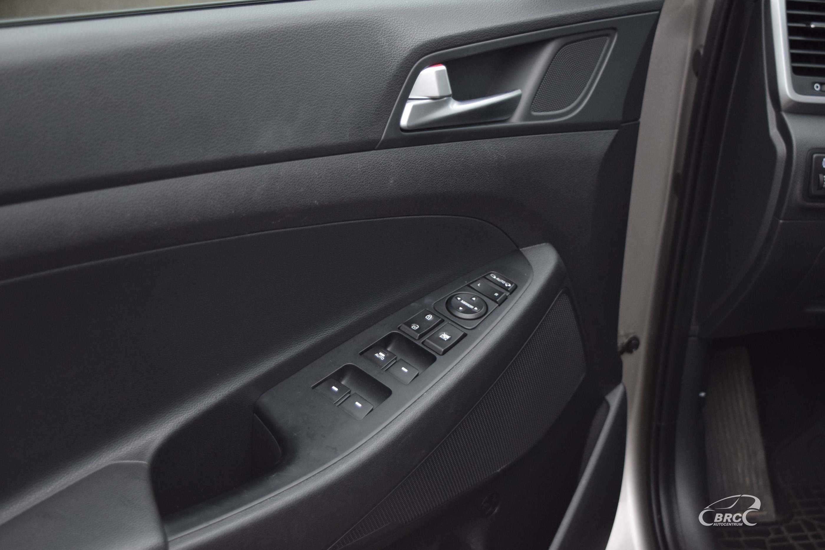 Hyundai Tucson FWD A/T