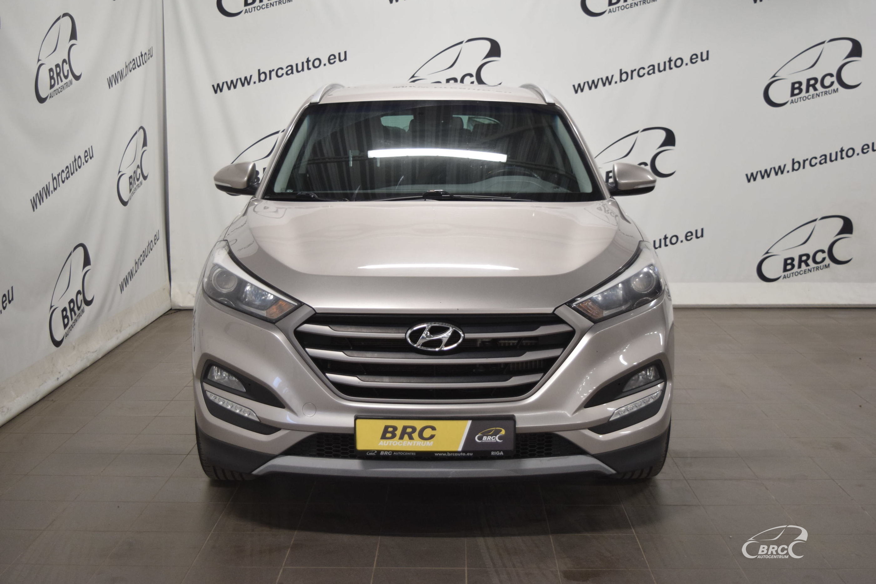 Hyundai Tucson FWD A/T