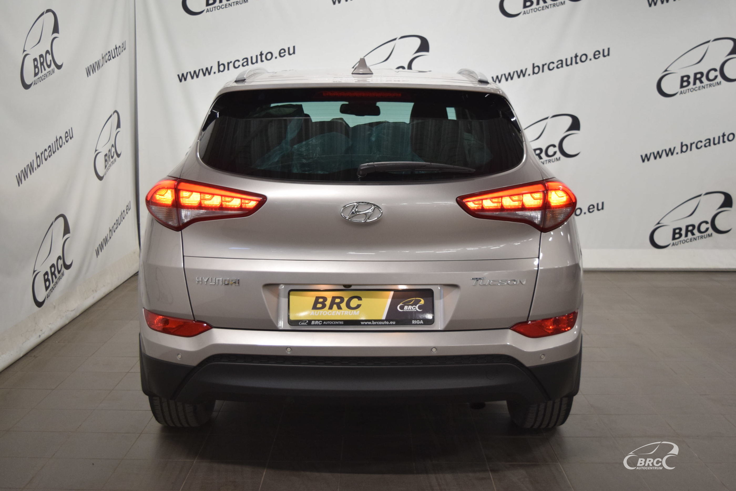 Hyundai Tucson FWD A/T