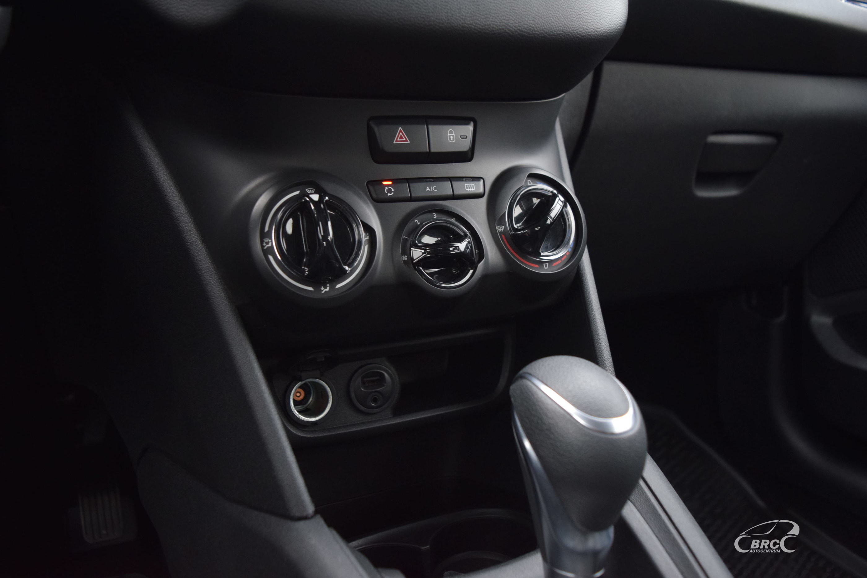 Peugeot 208 A/T