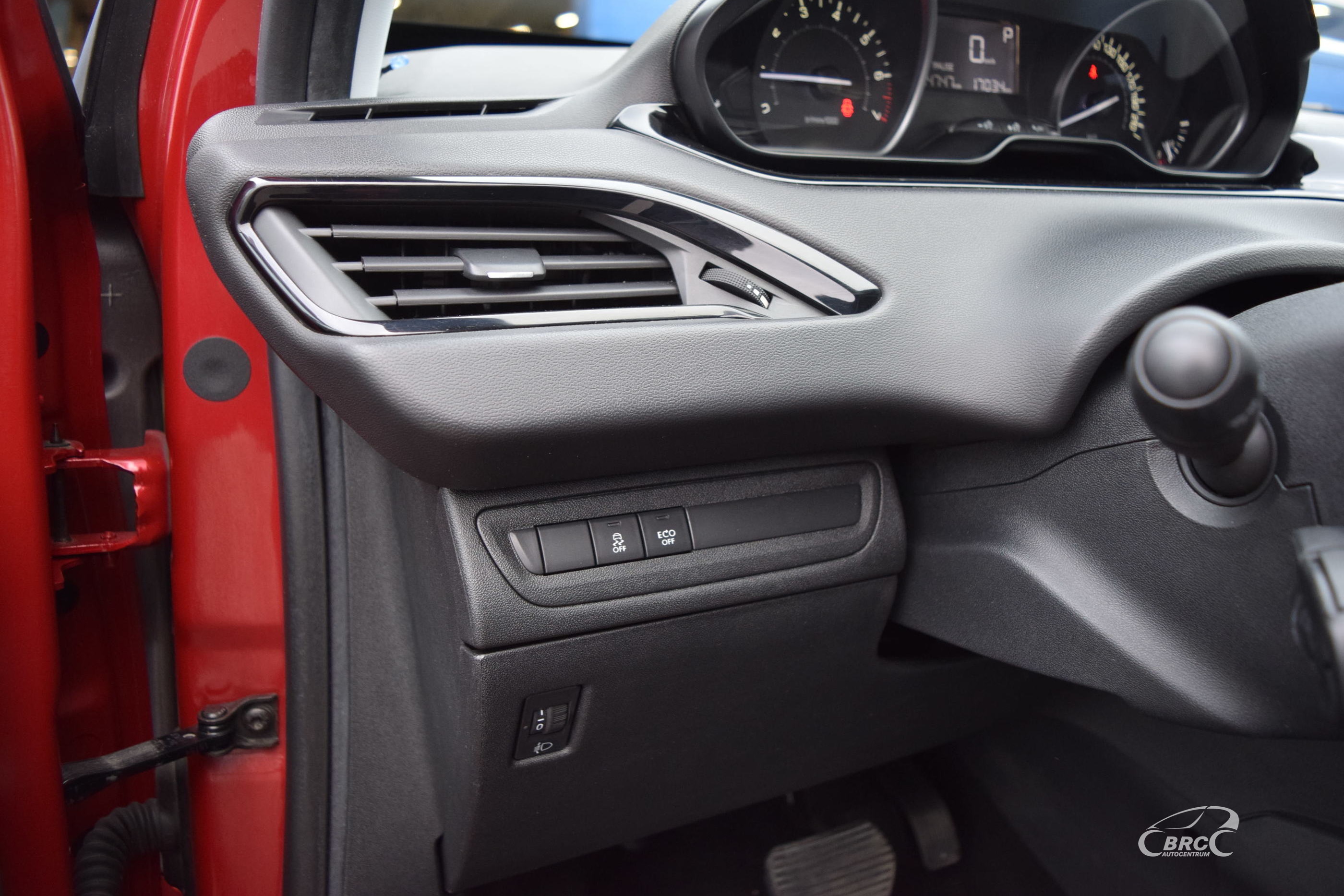 Peugeot 208 A/T