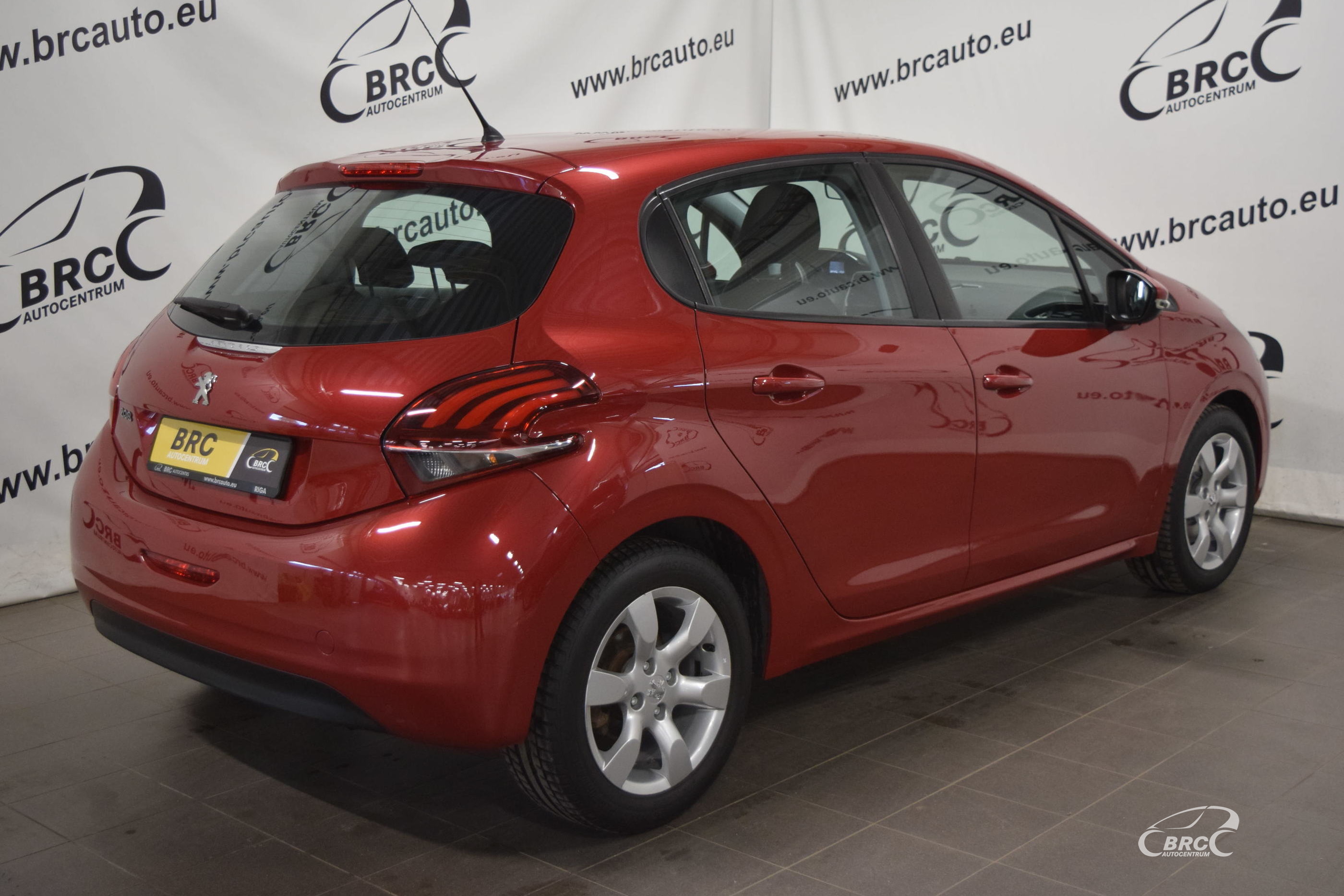 Peugeot 208 A/T