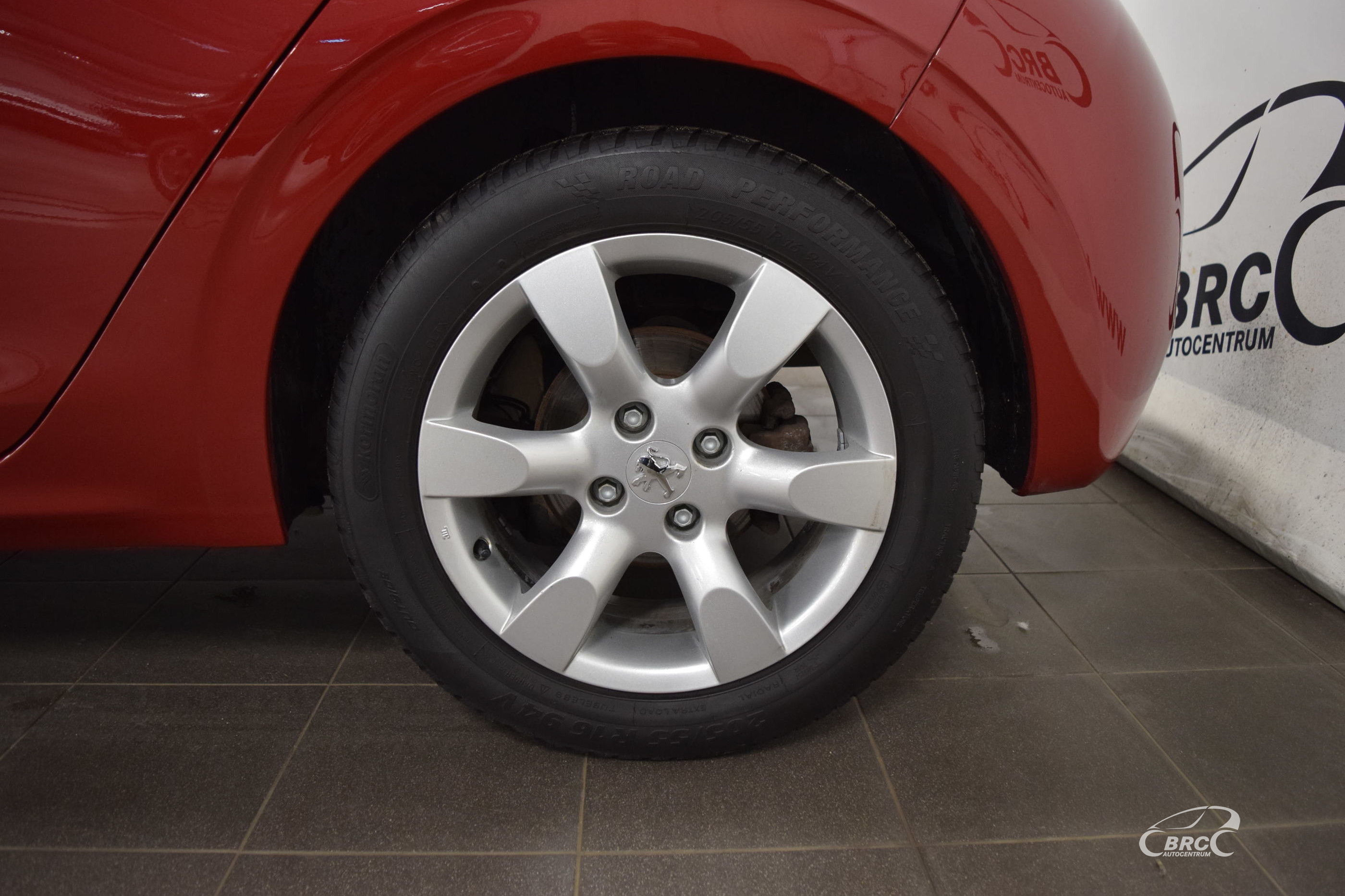 Peugeot 208 A/T