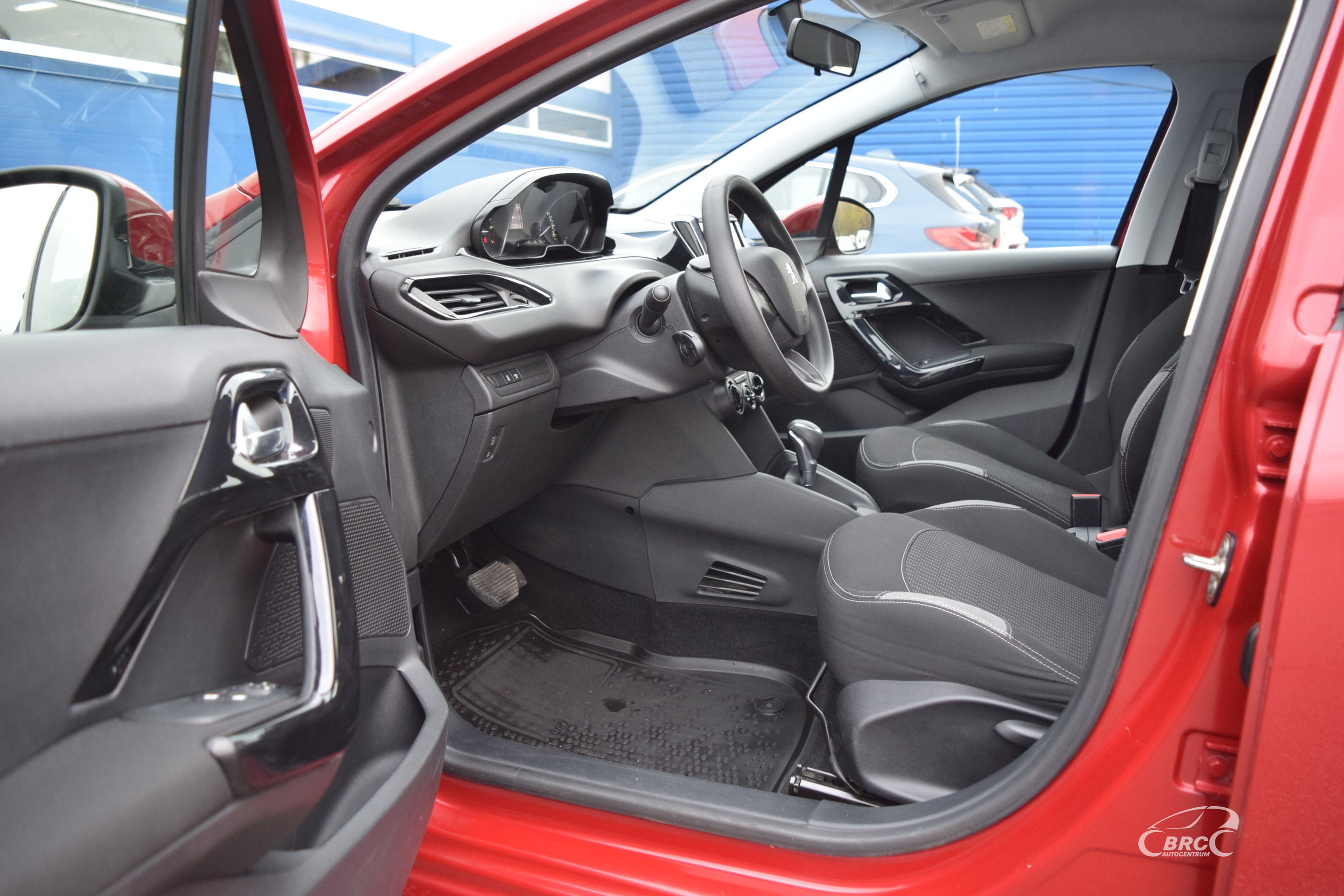 Peugeot 208 A/T