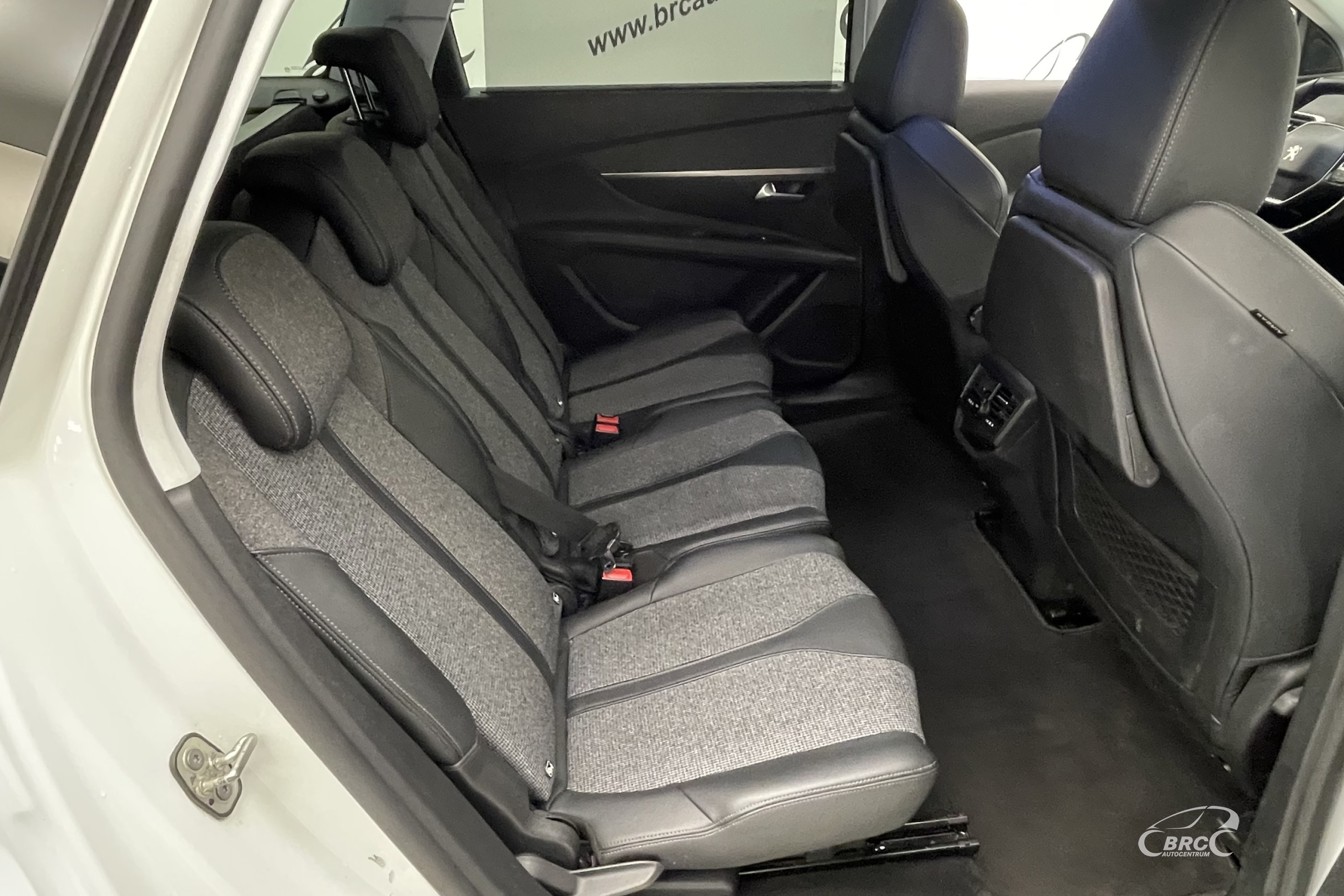 Peugeot 5008 1.6i PureTech Automatas