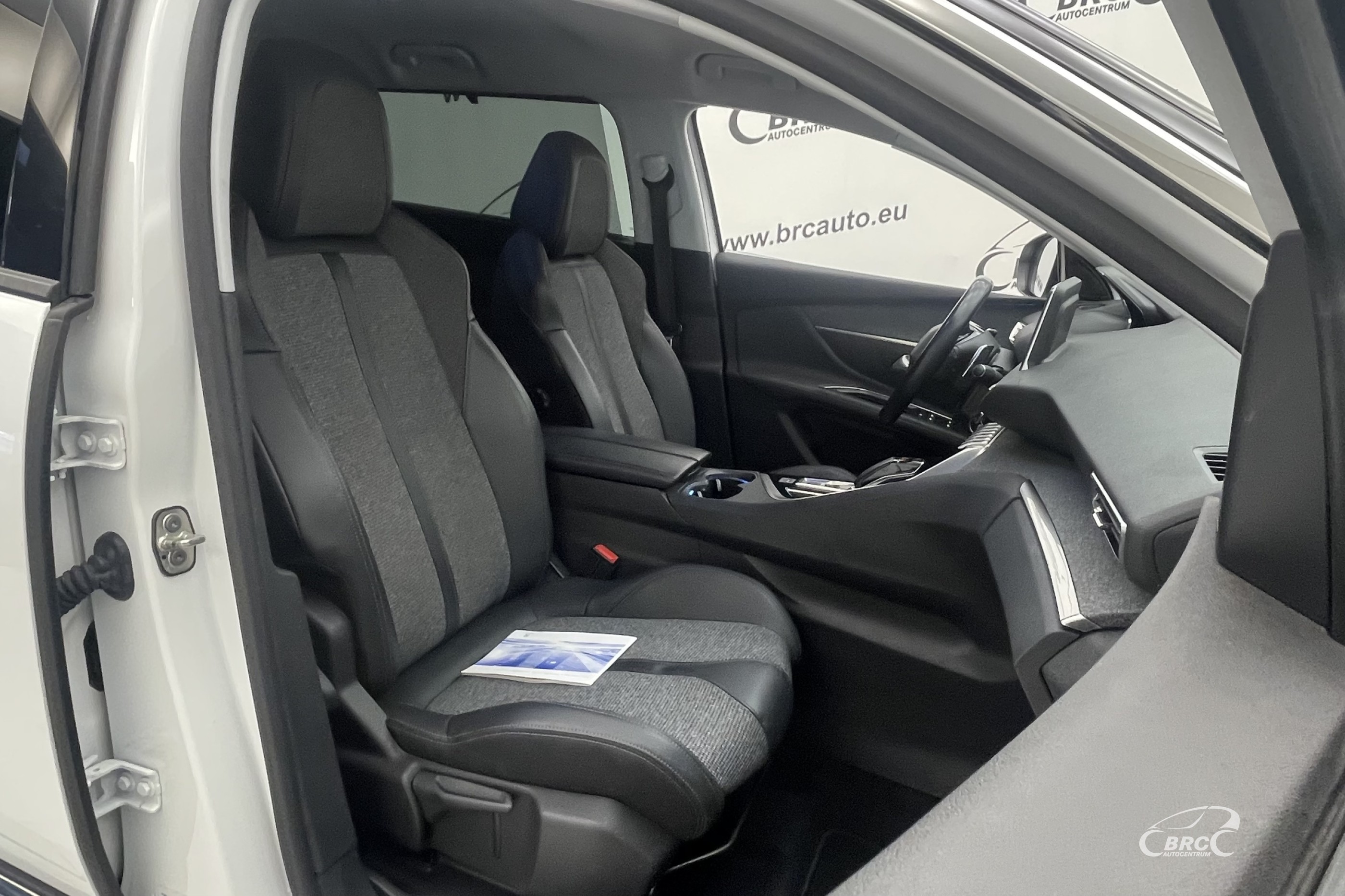 Peugeot 5008 1.6i PureTech Automatas