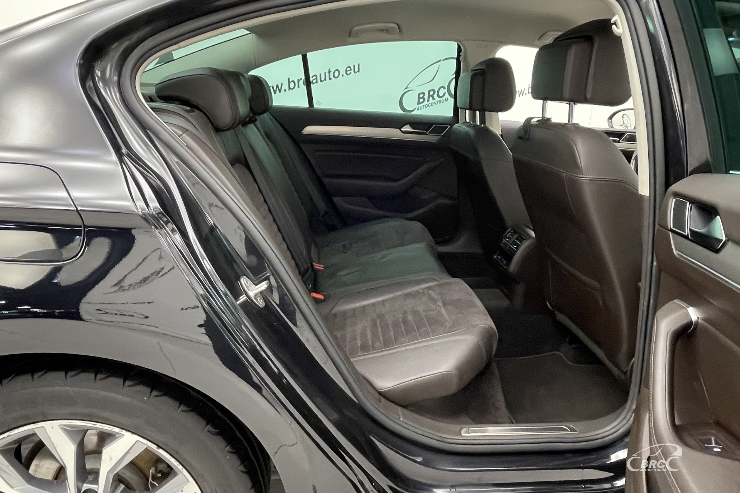 Volkswagen Passat 2.0TDI Highline Automatas