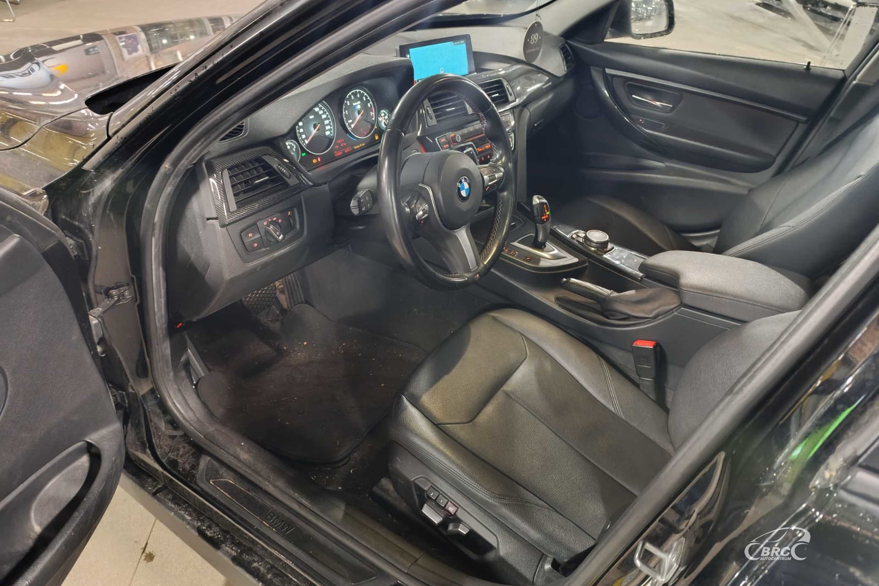 BMW 320 i Automatas