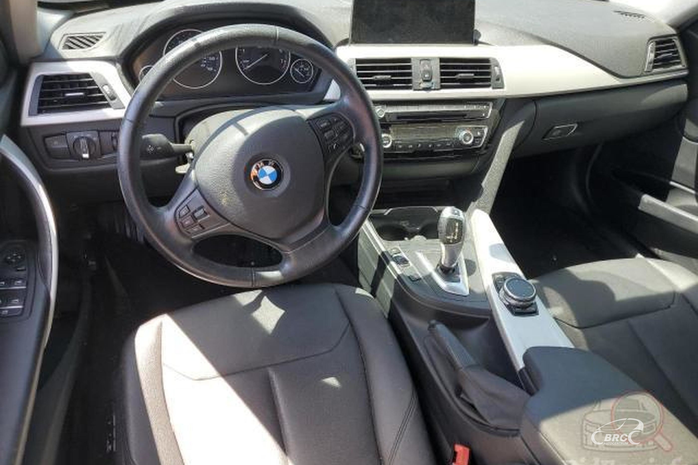 BMW 320 i Automatas