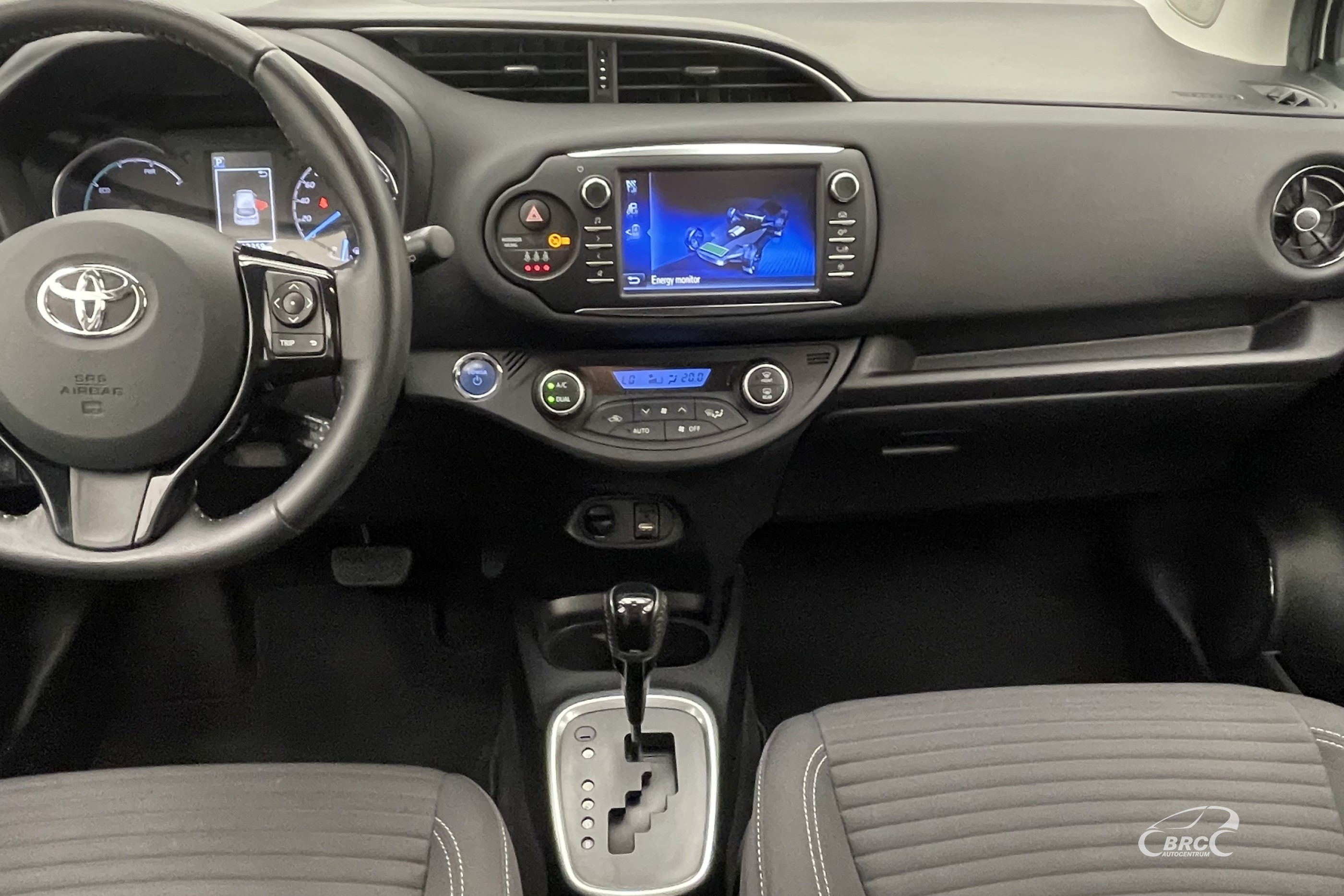 Toyota Yaris 1.5 Hybrid Automatas