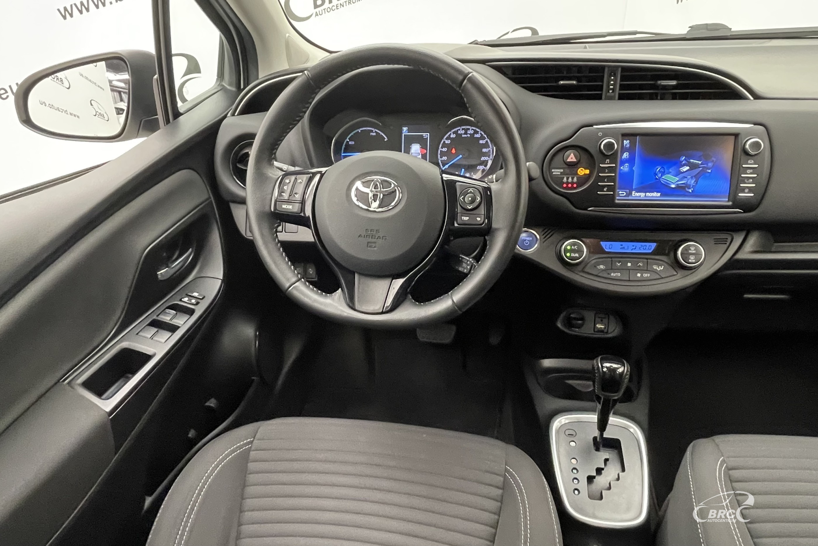 Toyota Yaris 1.5 Hybrid Automatas