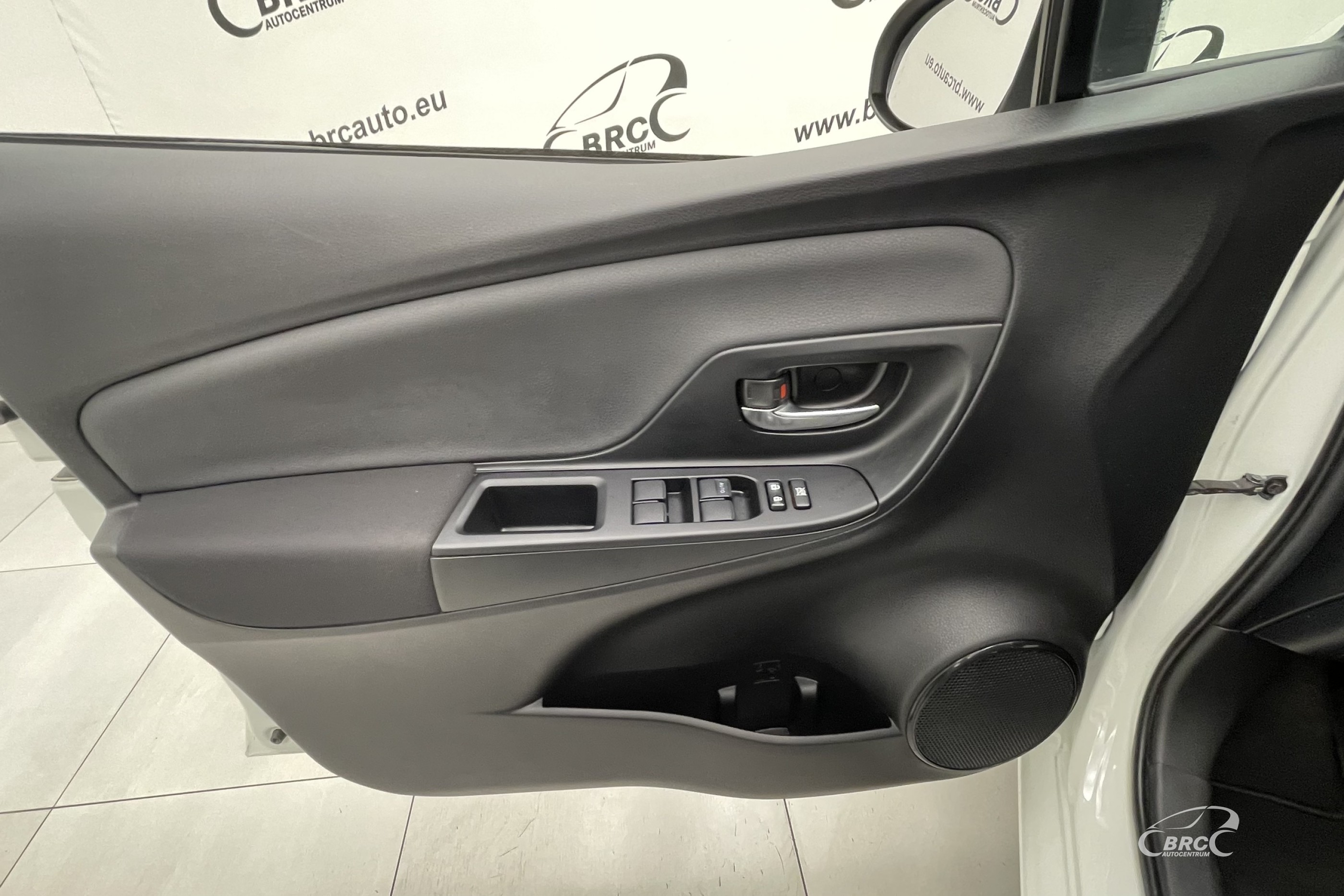 Toyota Yaris 1.5 Hybrid Automatas
