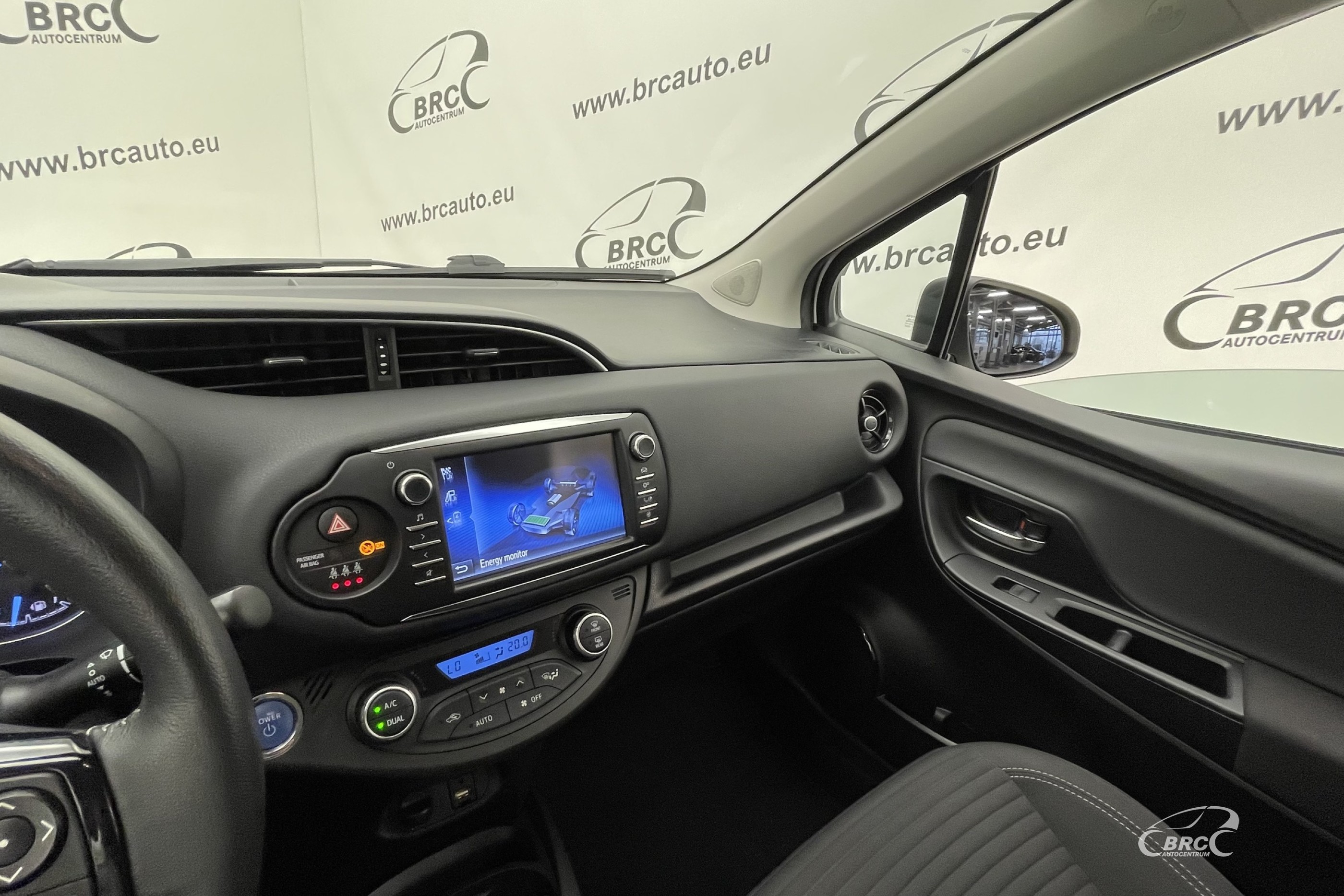 Toyota Yaris 1.5 Hybrid Automatas