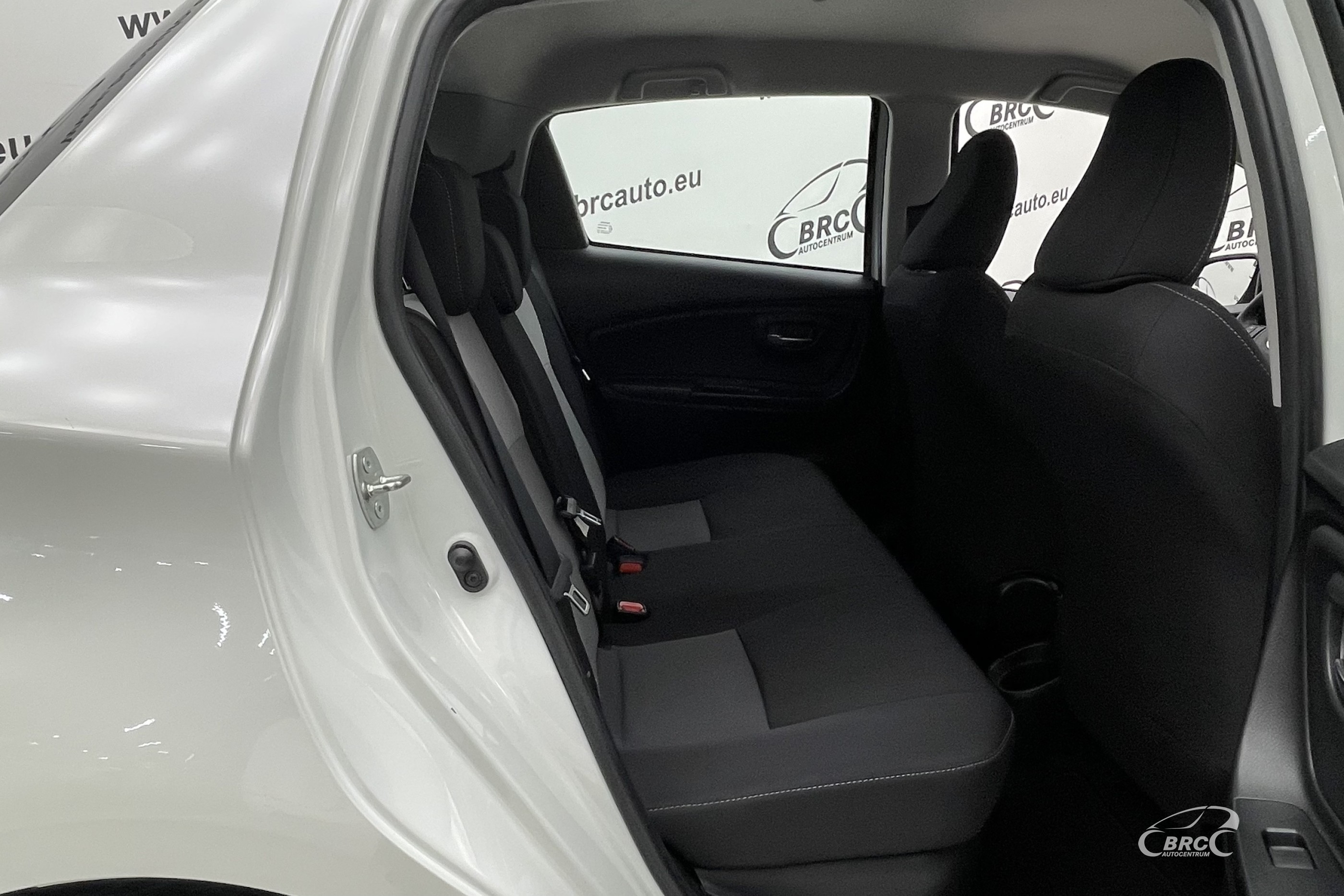 Toyota Yaris 1.5 Hybrid Automatas