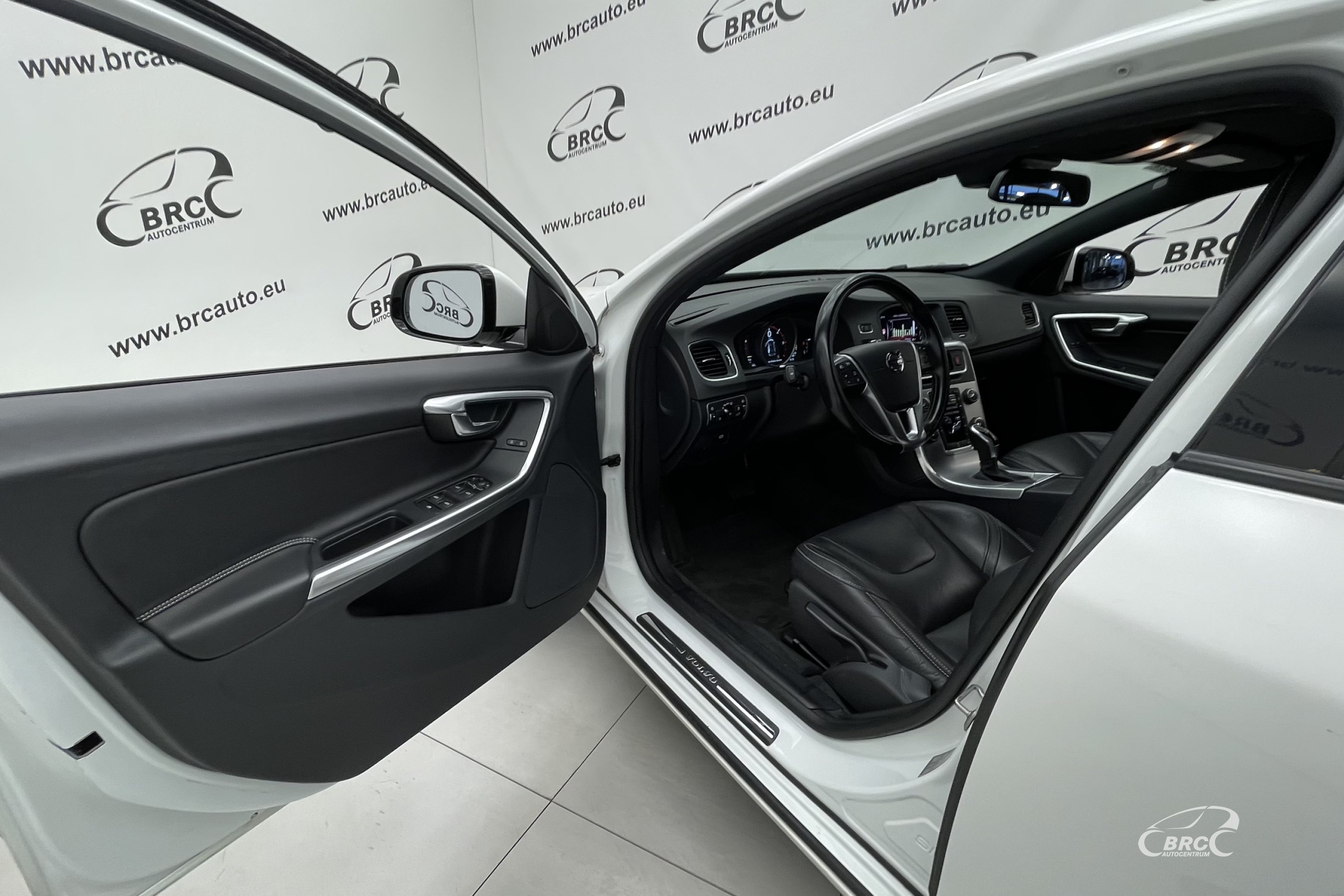 Volvo V60 2.0 D2 Automatas