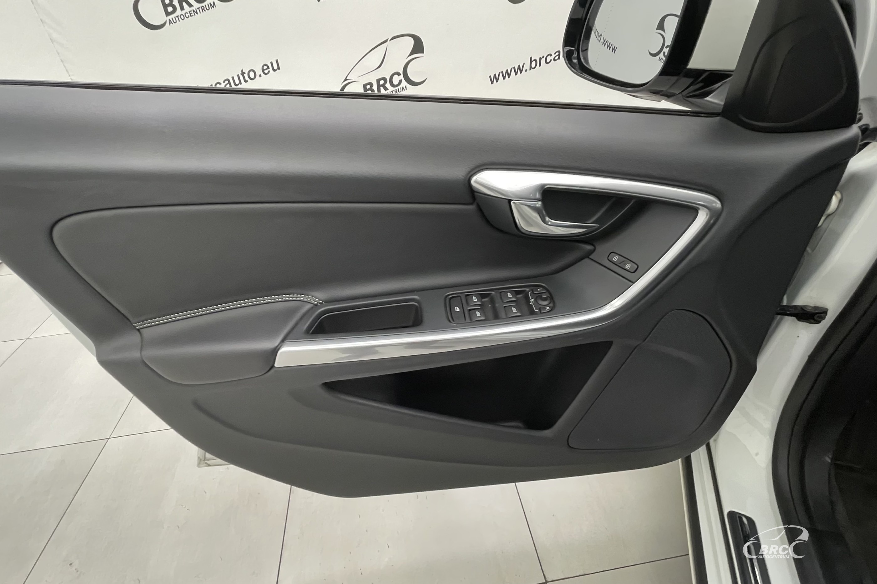 Volvo V60 2.0 D2 Automatas