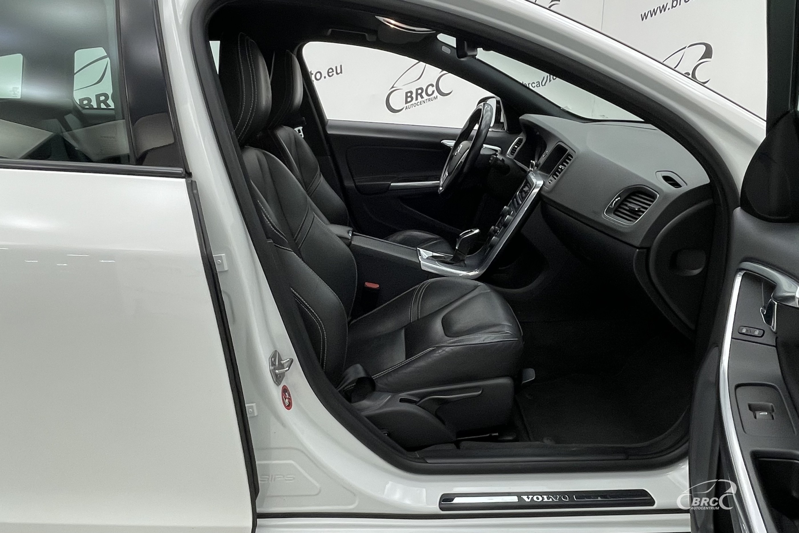 Volvo V60 2.0 D2 Automatas