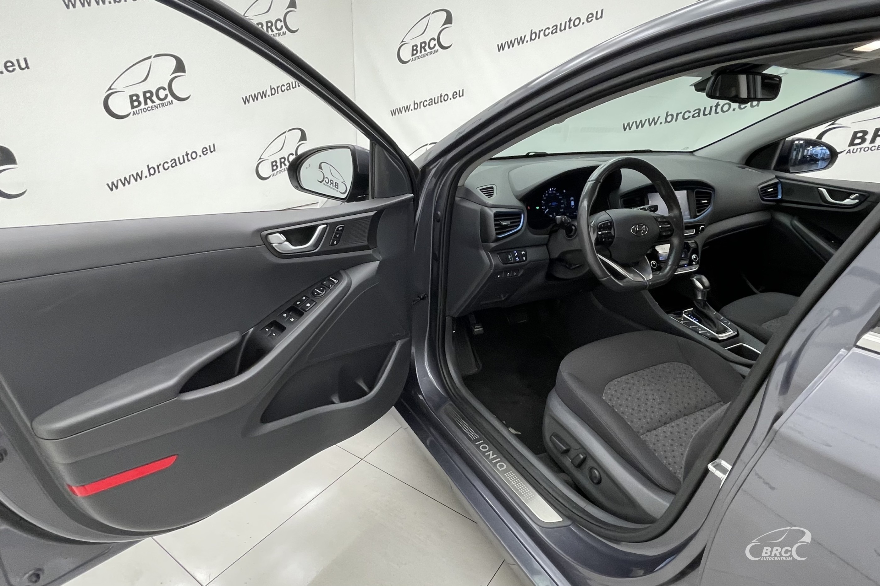 Hyundai Ioniq 1.6 GDI DLT Style Plug-in Hybrid Automatas