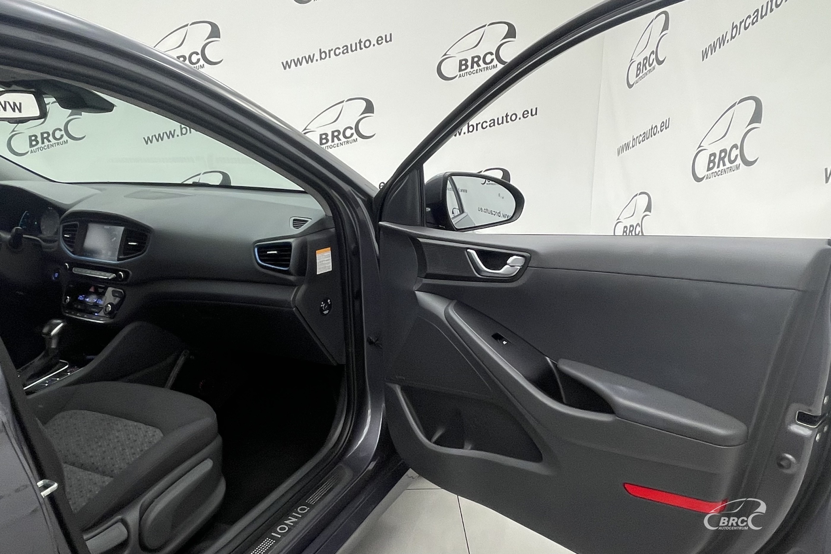 Hyundai Ioniq 1.6 GDI DLT Style Plug-in Hybrid Automatas