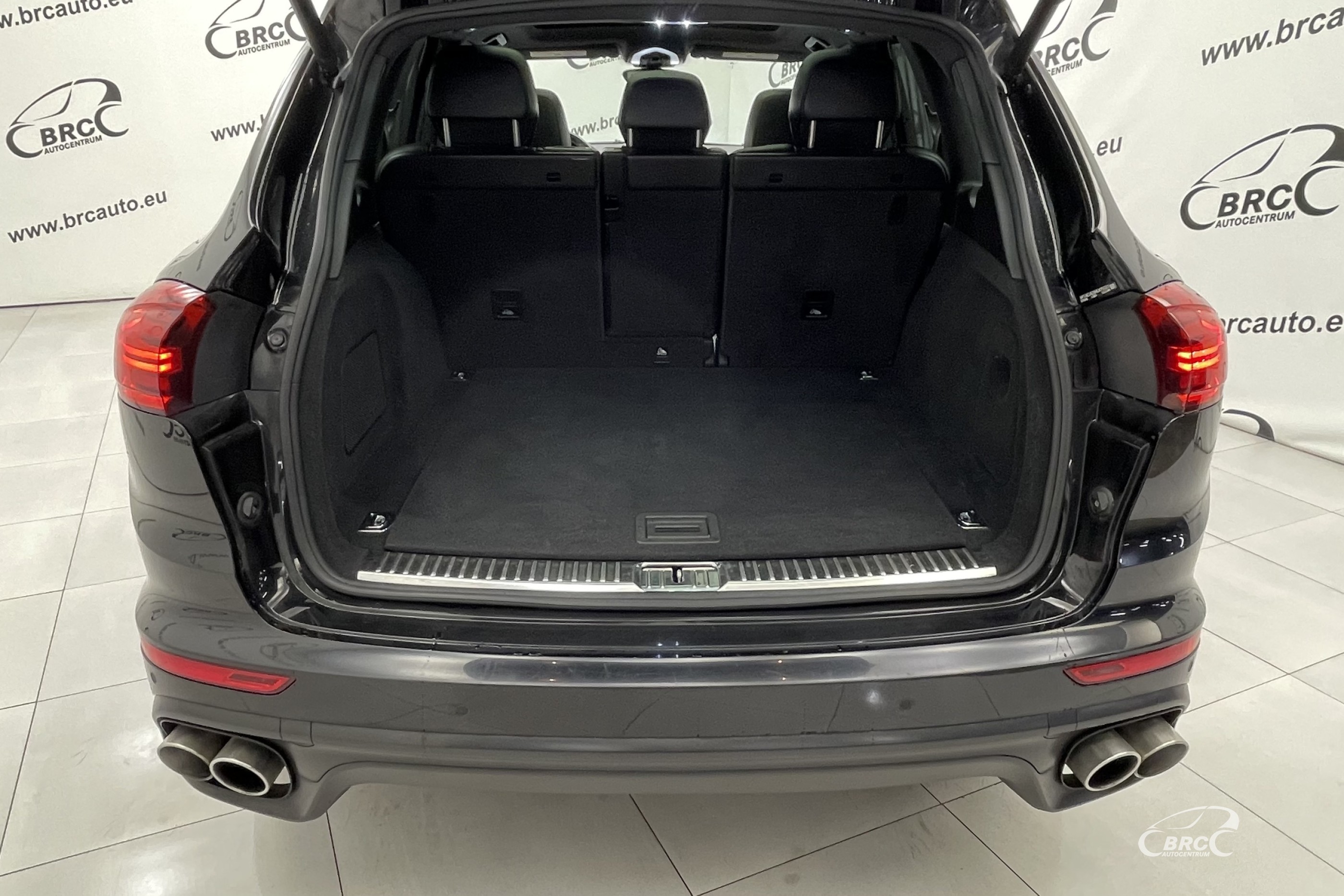 Porsche Cayenne S E-Hybrid